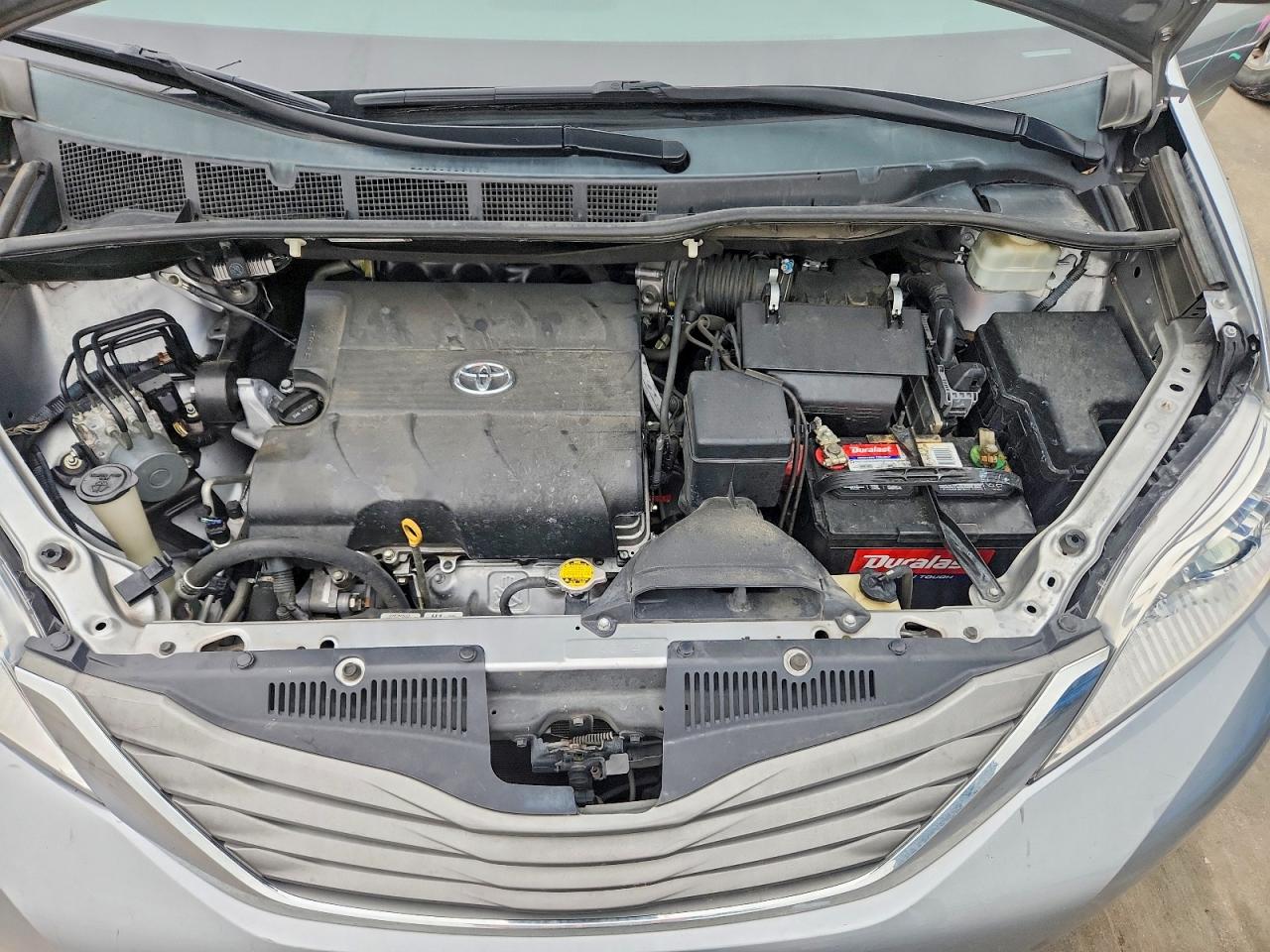 2014 Toyota Sienna Xle 8-passenger Gray vin: 5TDYK3DC2ES442222