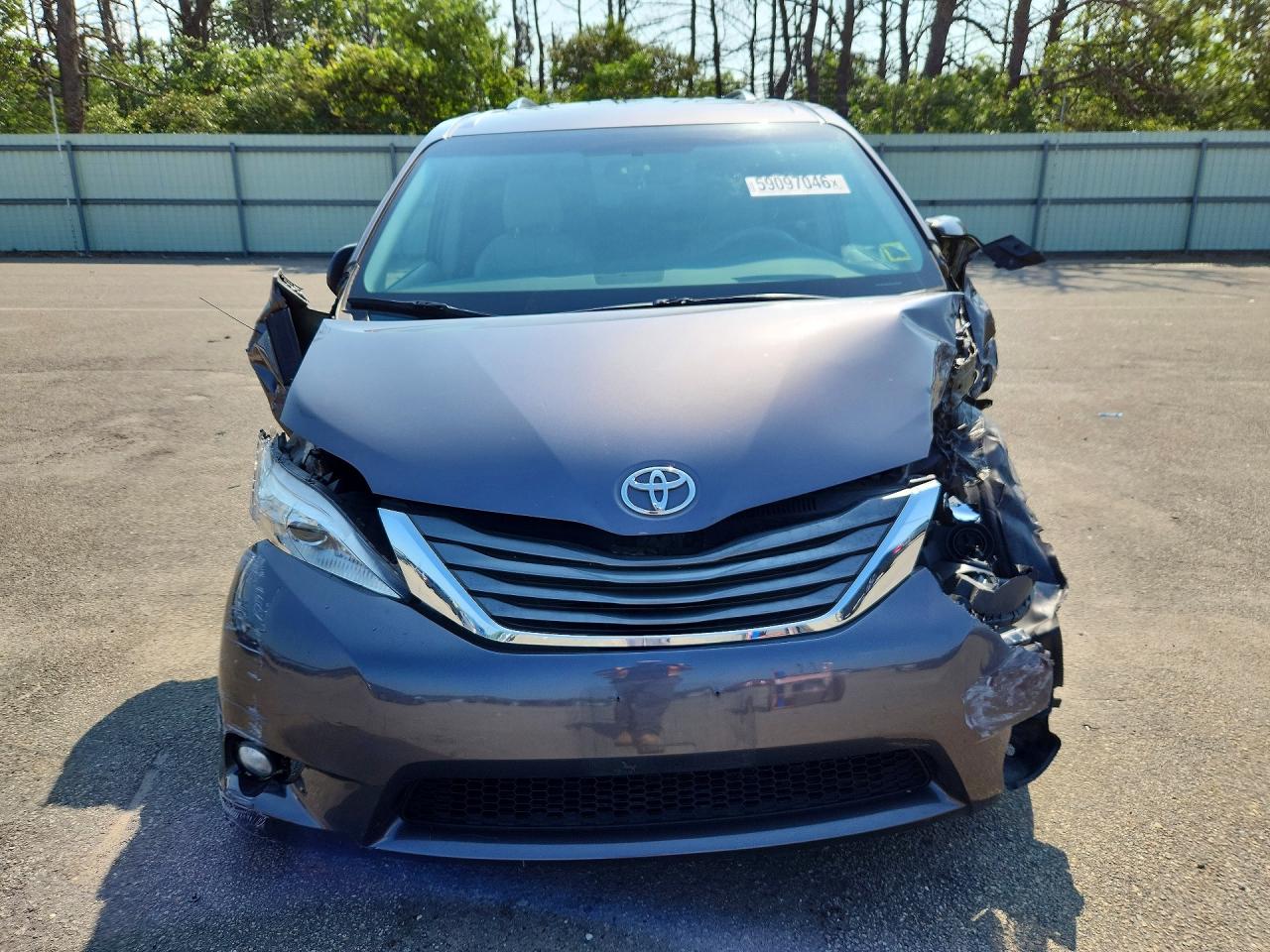 2014 Toyota Sienna Xle 8-passenger Gray vin: 5TDYK3DC2ES491517
