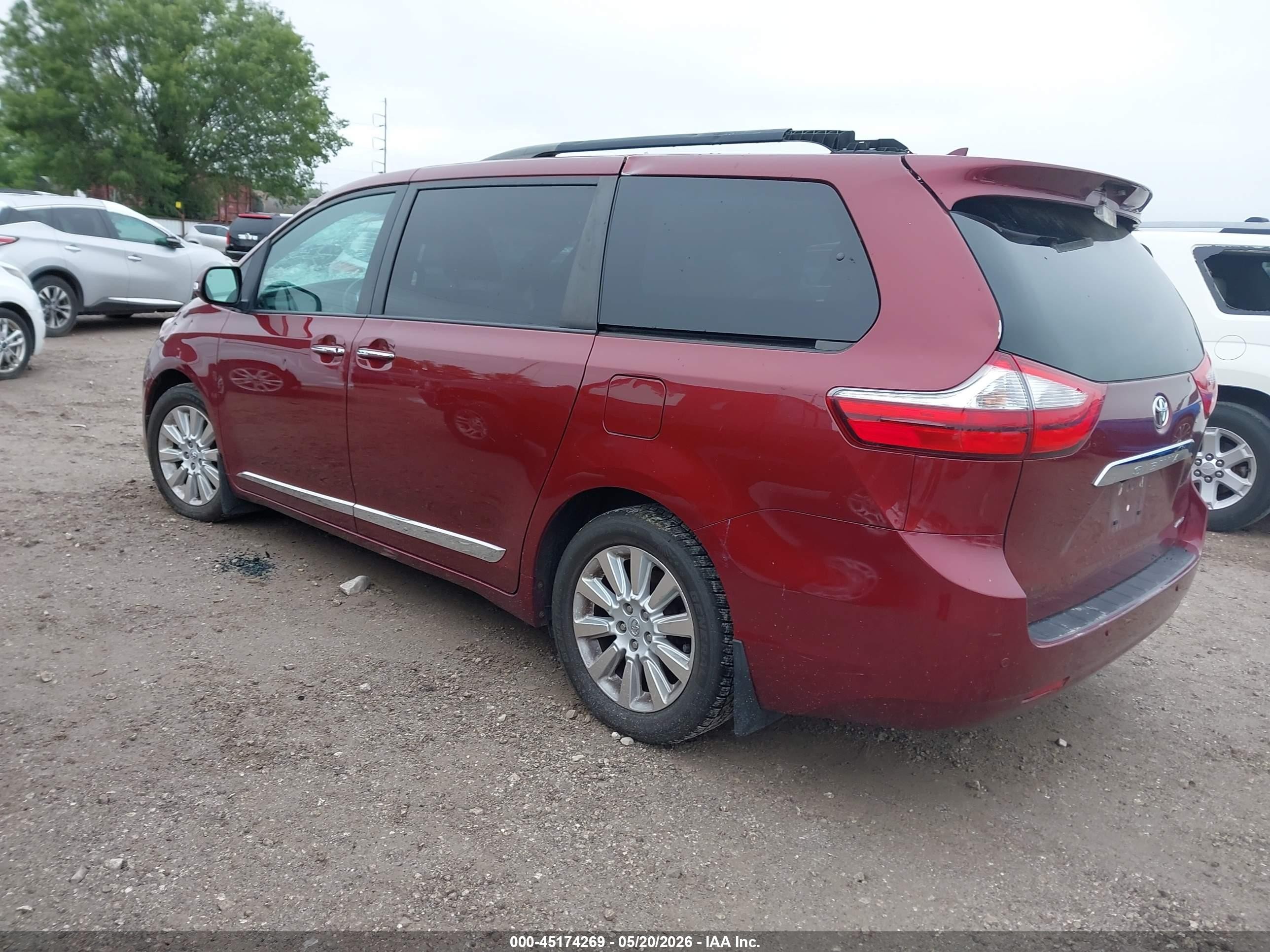 2015 Toyota Sienna Limited 7 Passenger Red vin: 5TDYK3DC2FS552186