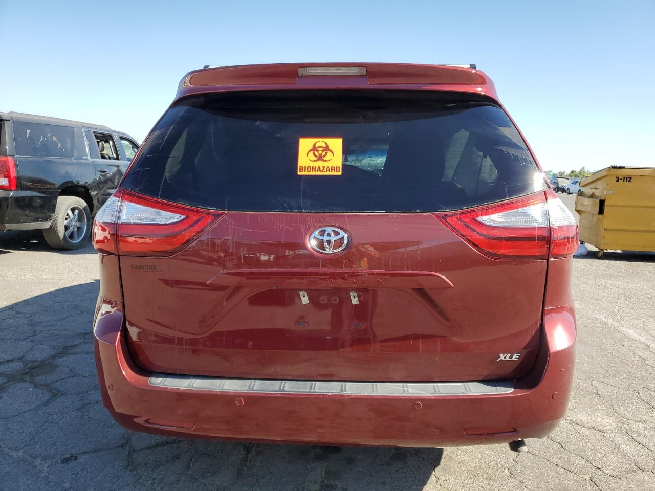 2015 Toyota Sienna Xle Red vin: 5TDYK3DC2FS580506