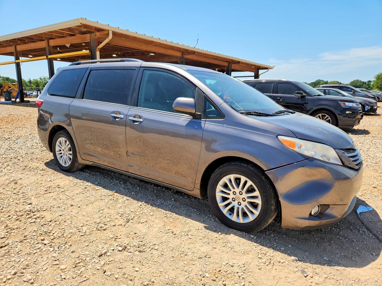 2015 Toyota Sienna Xle 8-passenger Gray vin: 5TDYK3DC2FS621541