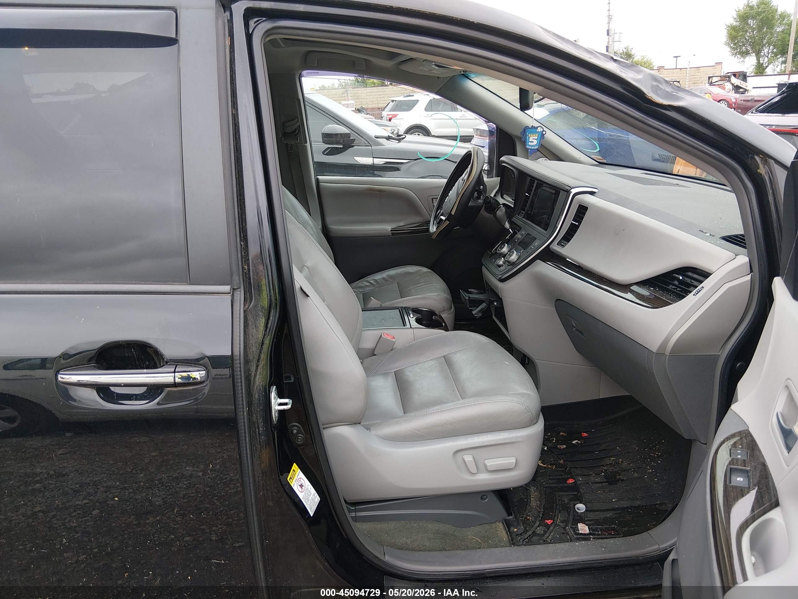 2015 Toyota Sienna Xle Premium 8 Passenger Black vin: 5TDYK3DC2FS685871