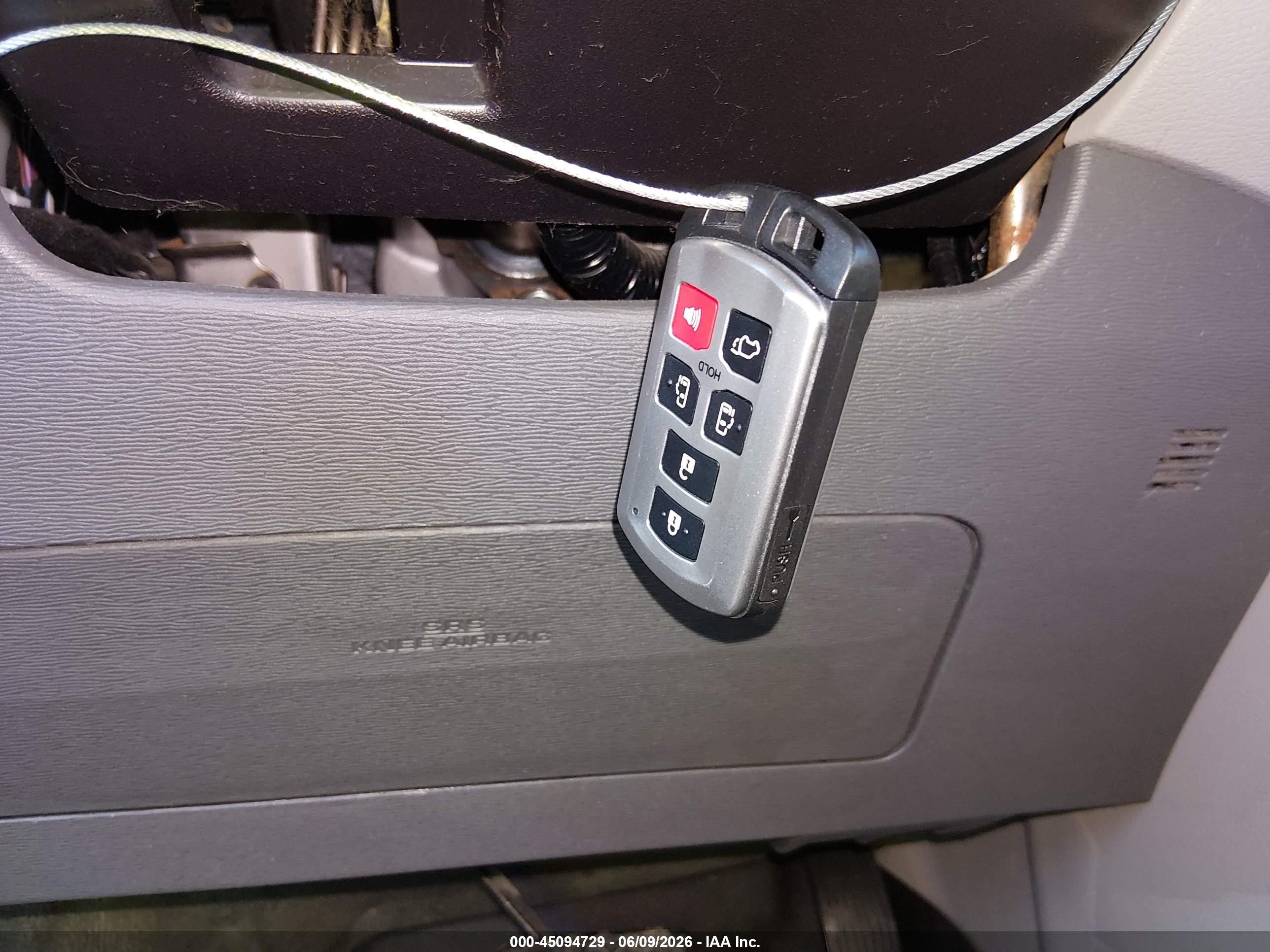 2015 Toyota Sienna Xle Premium 8 Passenger Black vin: 5TDYK3DC2FS685871