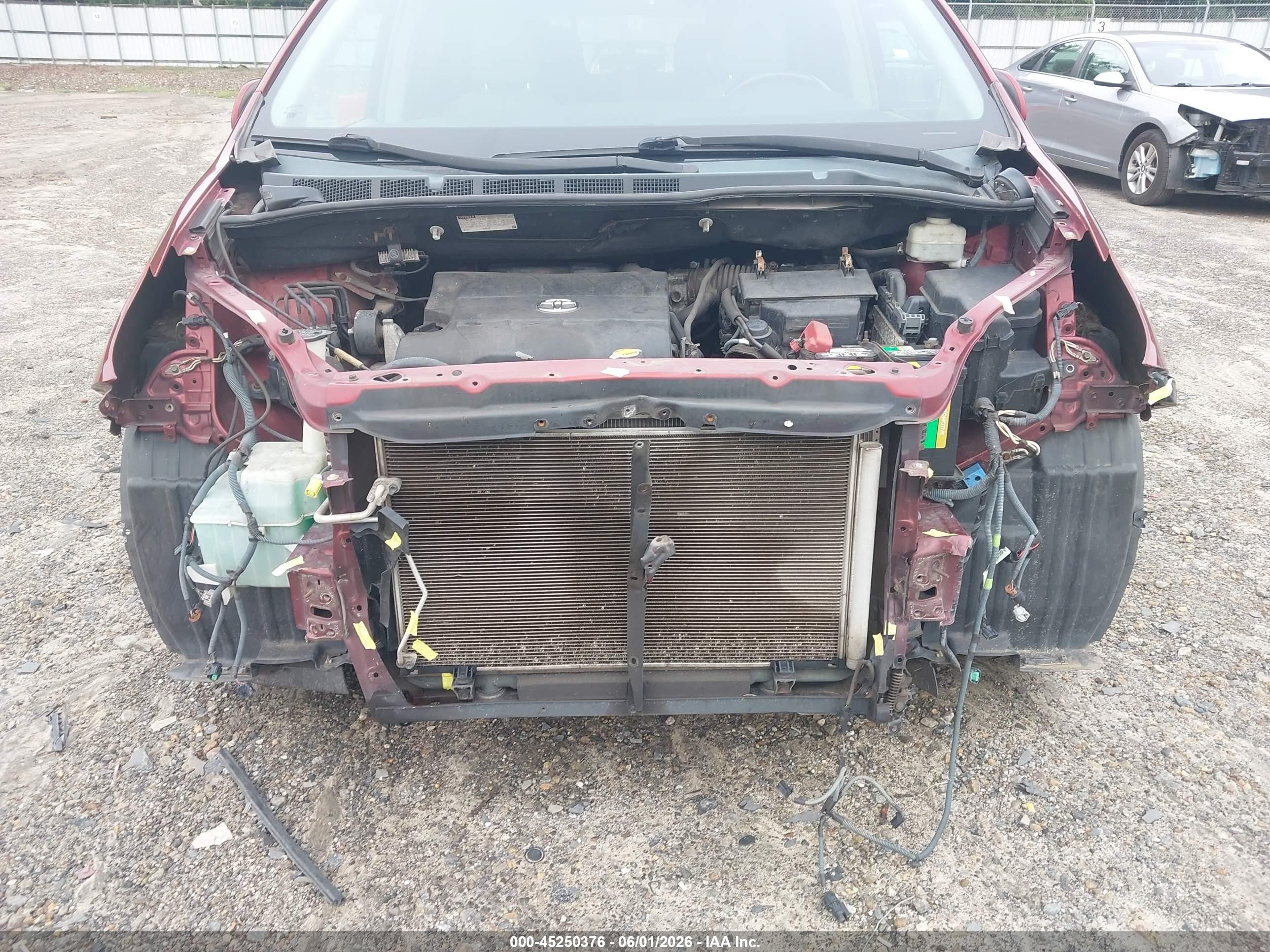 2011 Toyota Sienna Limited V6 Темно-бордовый vin: 5TDYK3DC3BS031004