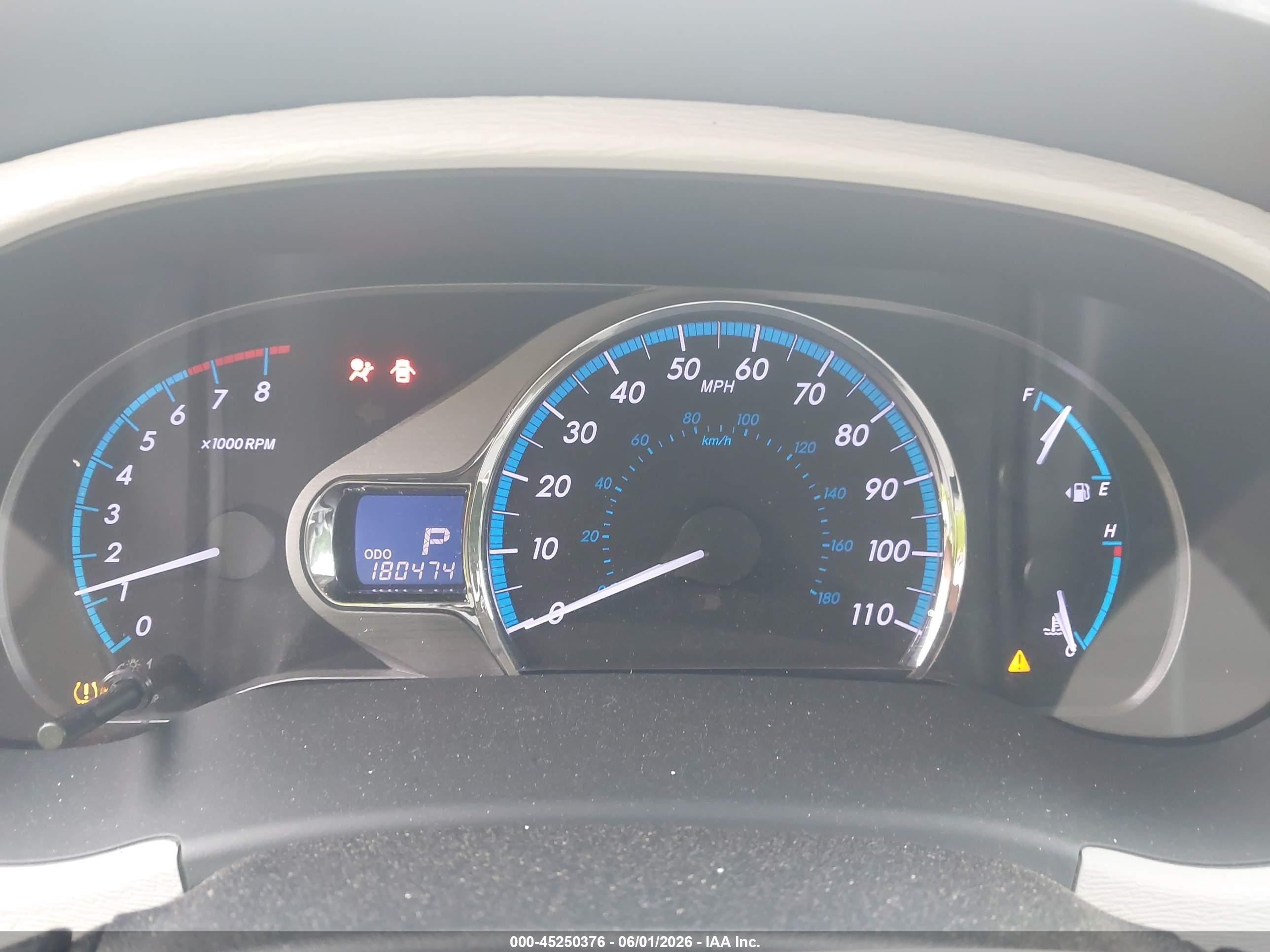 2011 Toyota Sienna Limited V6 Темно-бордовый vin: 5TDYK3DC3BS031004