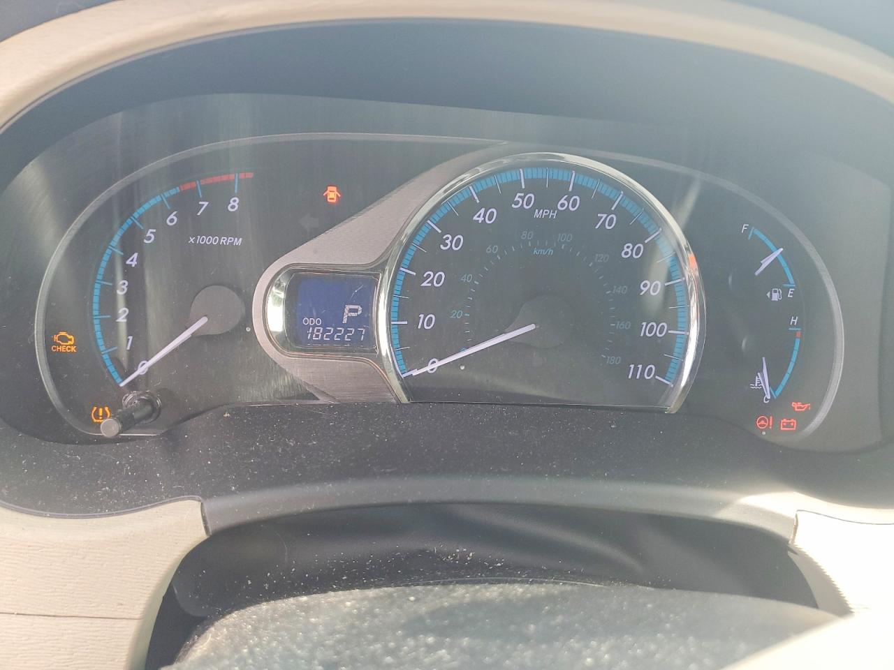 2011 Toyota Sienna Xle 8-passenger Синий vin: 5TDYK3DC3BS034226