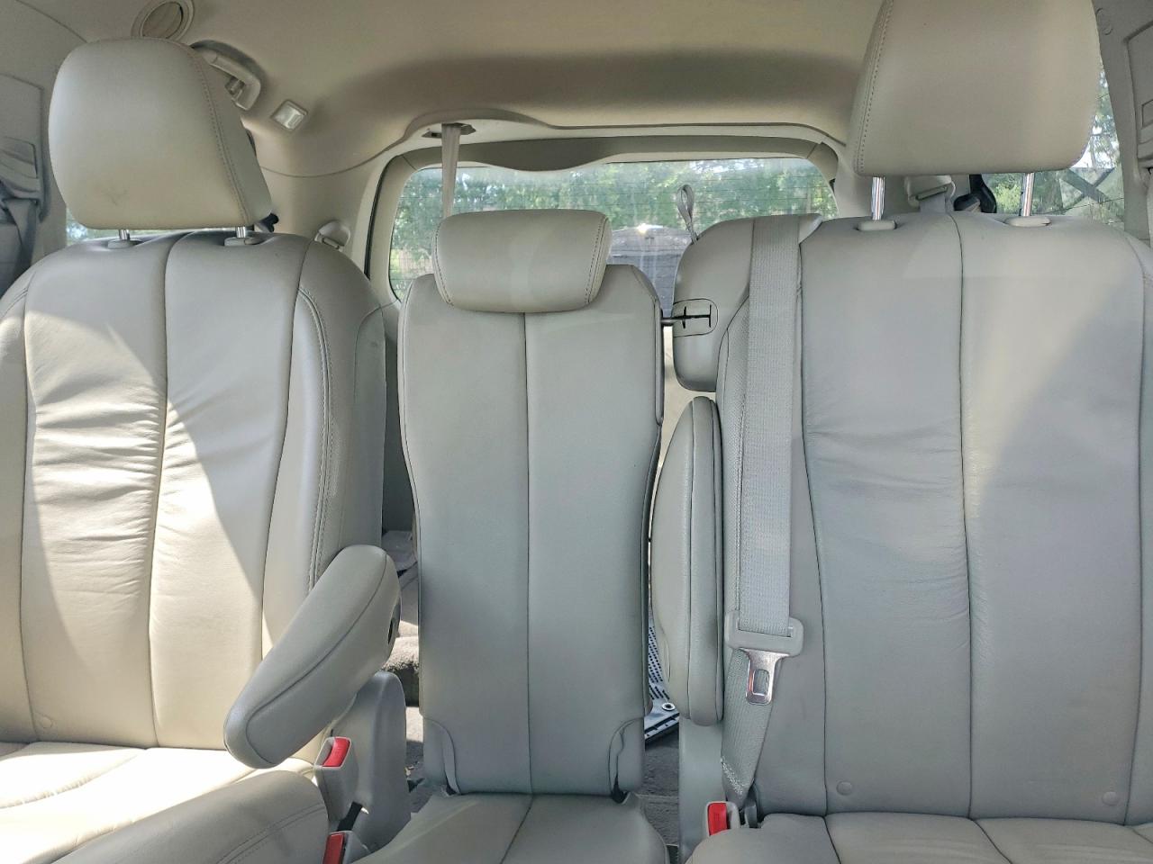 2011 Toyota Sienna Xle 8-passenger Синий vin: 5TDYK3DC3BS034226