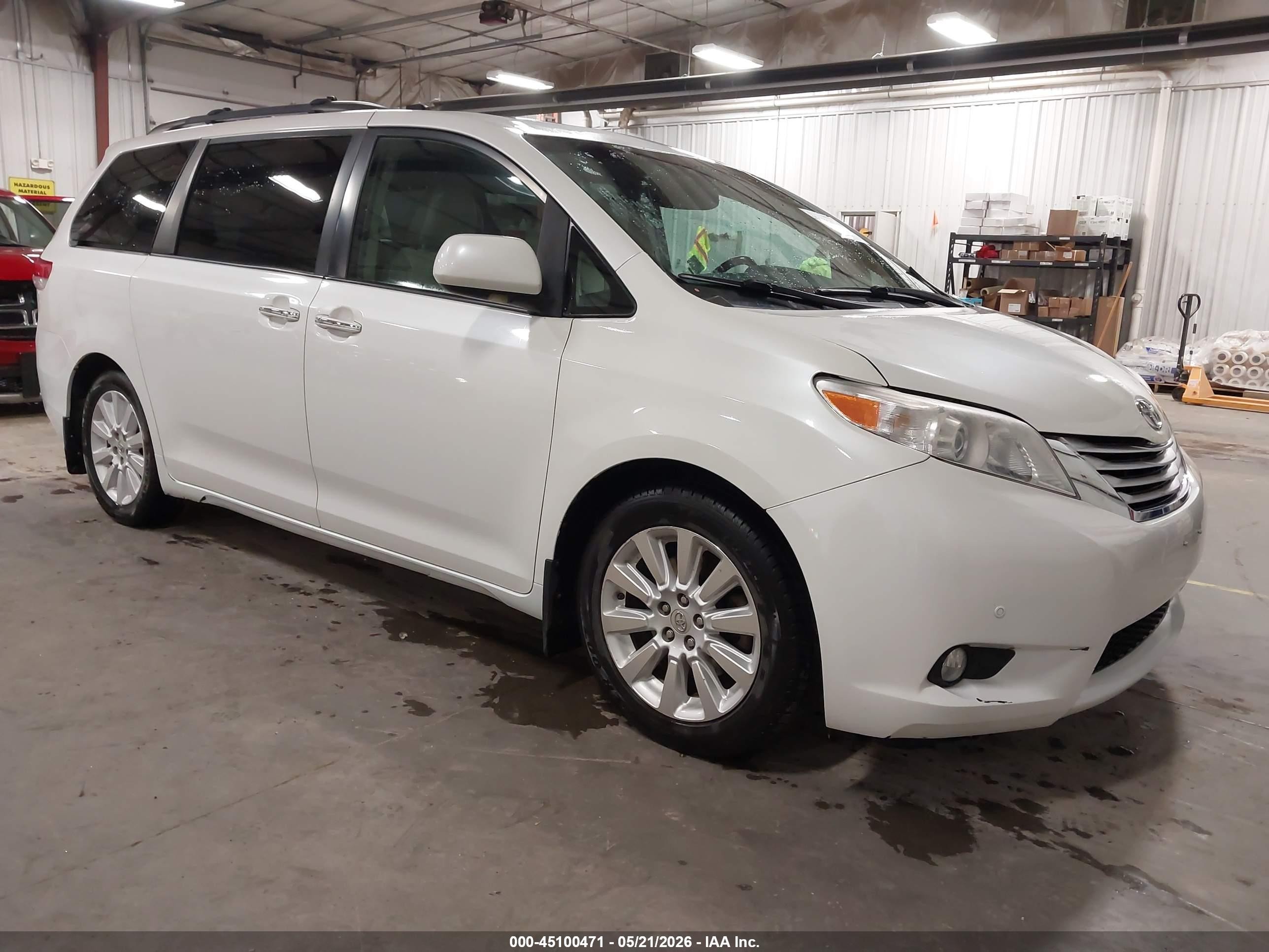 2011 Toyota Sienna Limited V6 White vin: 5TDYK3DC3BS144032