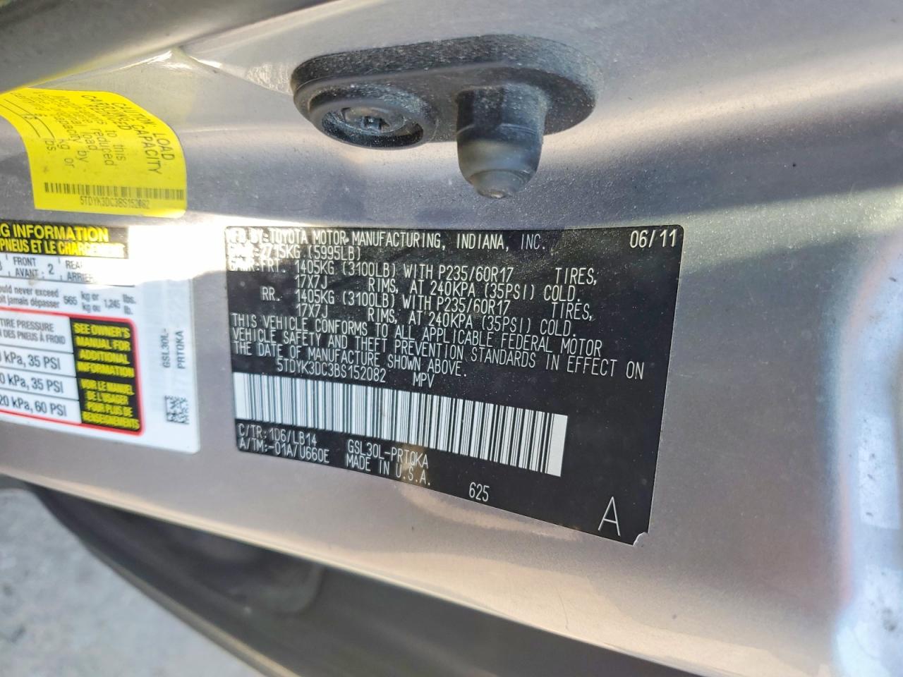 2011 Toyota Sienna Xle 8-passenger Серебряный vin: 5TDYK3DC3BS152082