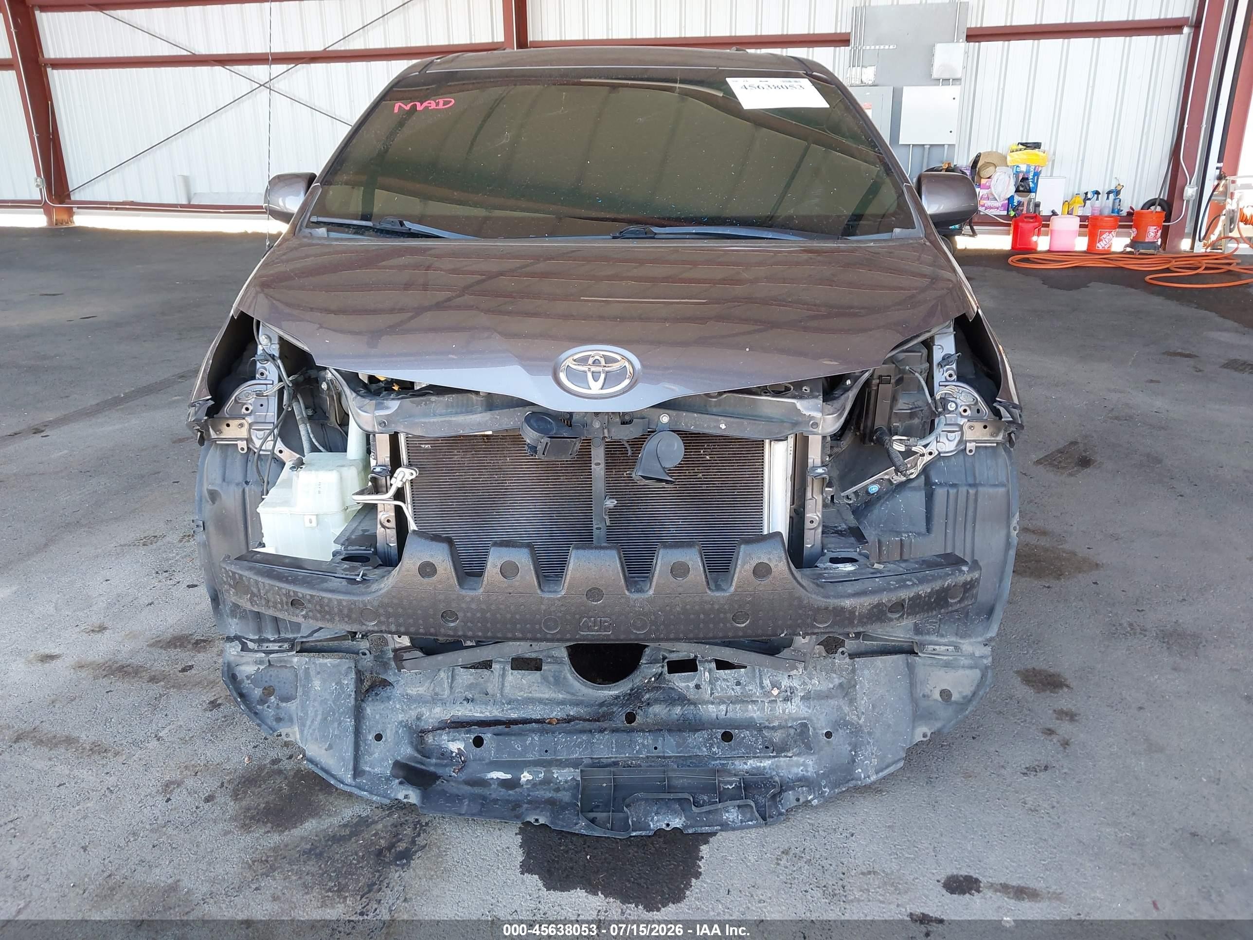 2012 Toyota Sienna Xle V6 8 Passenger Gray vin: 5TDYK3DC3CS188677