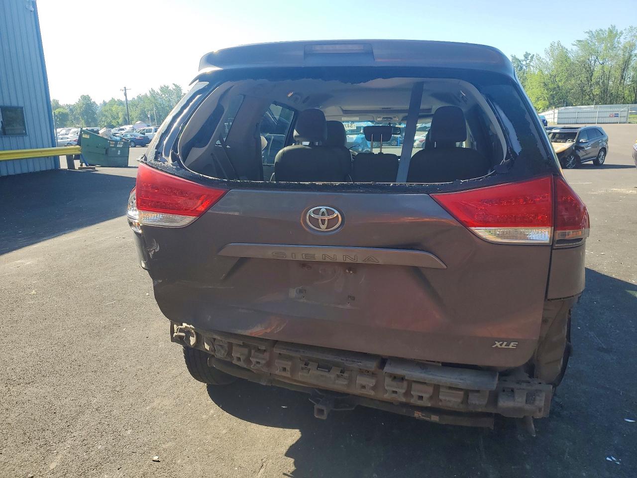 2012 Toyota Sienna Xle 8-passenger Gray vin: 5TDYK3DC3CS275687