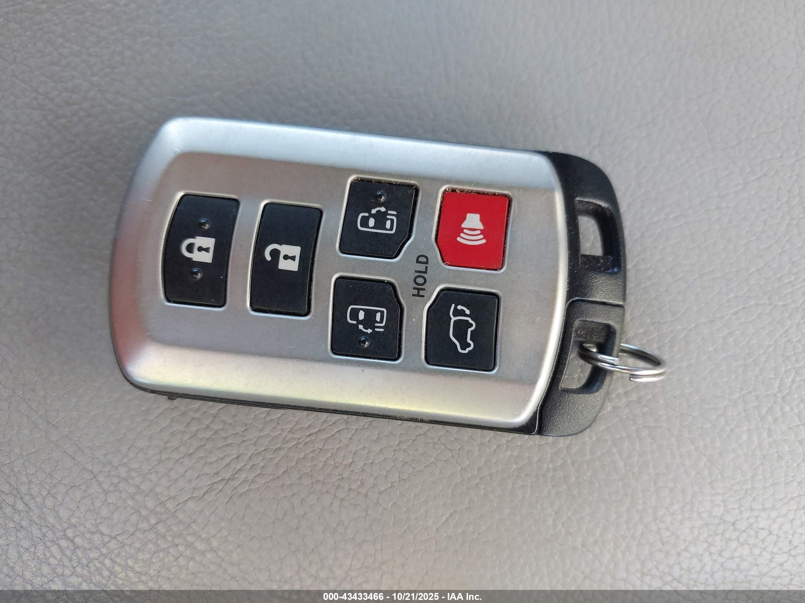 2013 Toyota Sienna Xle V6 8 Passenger Черный vin: 5TDYK3DC3DS290286