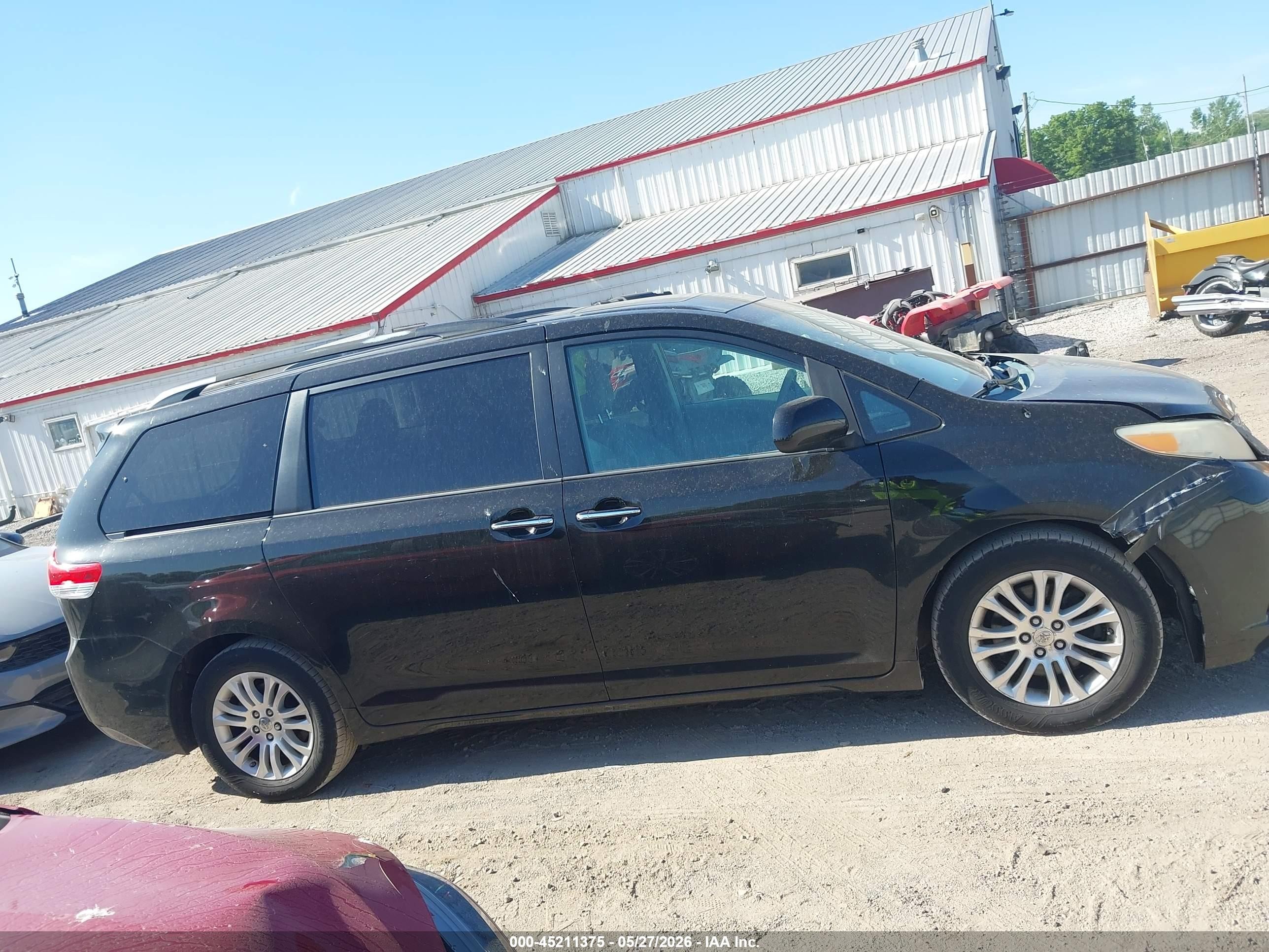 2013 Toyota Sienna Xle V6 8 Passenger Black vin: 5TDYK3DC3DS329054