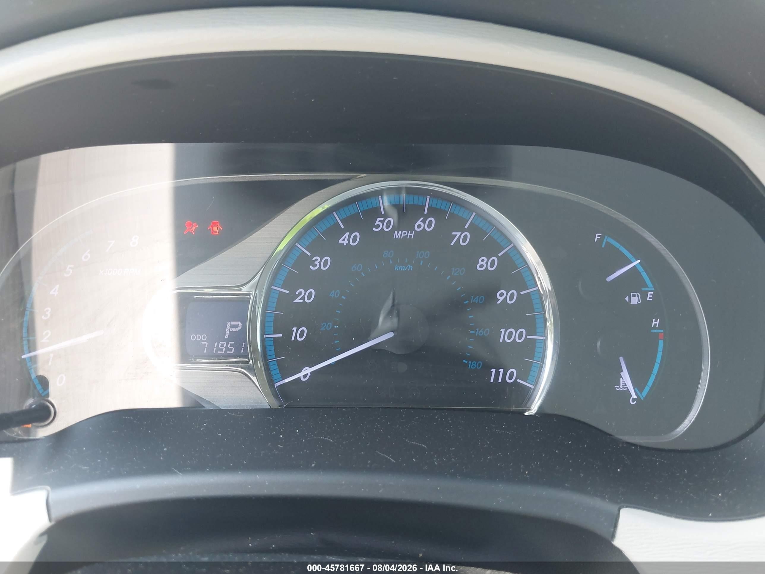 2013 Toyota Sienna Xle V6 8 Passenger Серебряный vin: 5TDYK3DC3DS370574