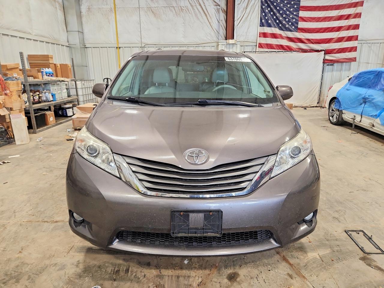 2014 Toyota Sienna Xle 8-passenger Серый vin: 5TDYK3DC3ES418107