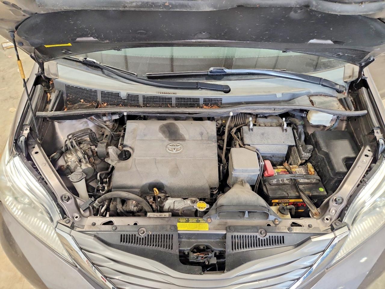 2014 Toyota Sienna Xle 8-passenger Серый vin: 5TDYK3DC3ES418107