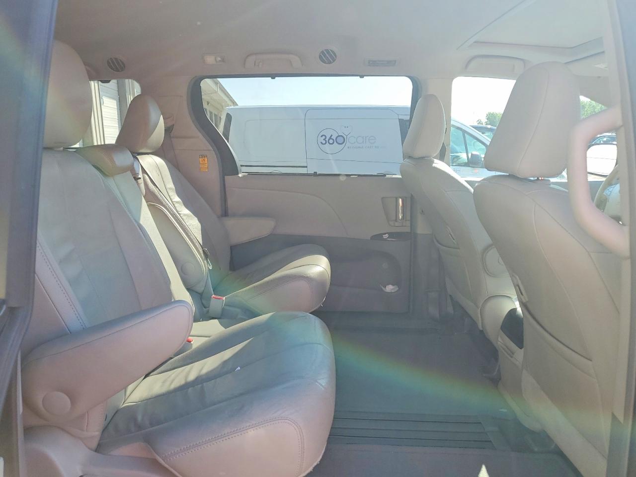 2014 Toyota Sienna Xle 8-passenger Gray vin: 5TDYK3DC3ES427082