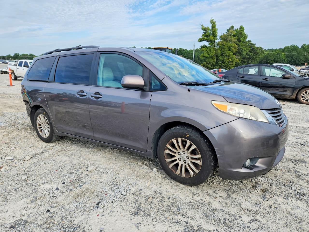 2014 Toyota Sienna Серый vin: 5TDYK3DC3ES433660