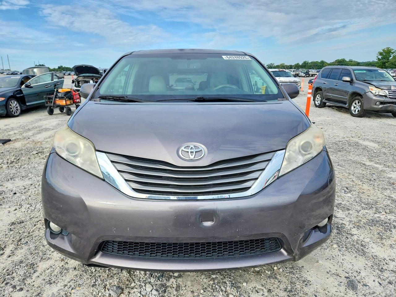 2014 Toyota Sienna Серый vin: 5TDYK3DC3ES433660