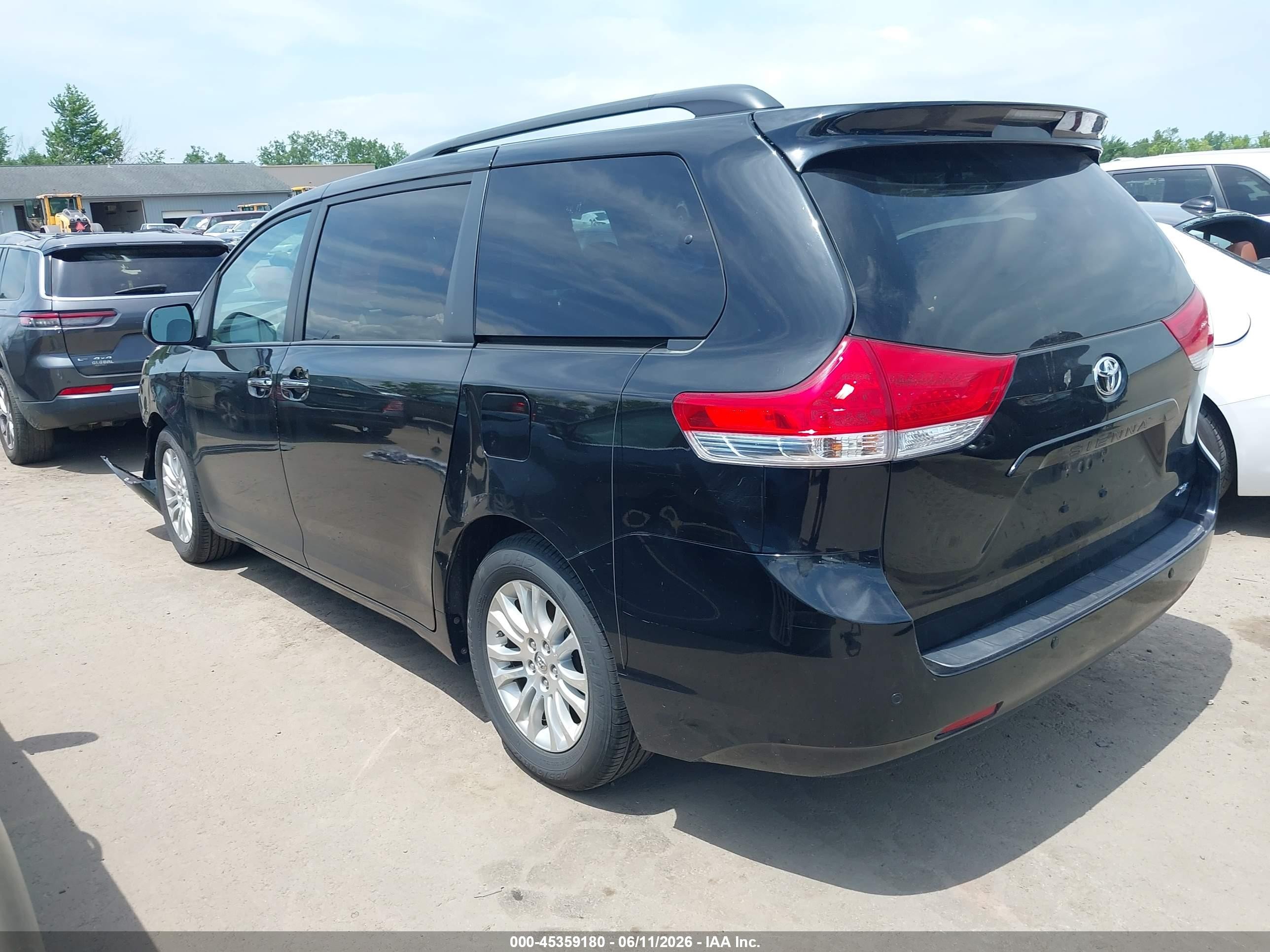2014 Toyota Sienna Xle V6 8 Passenger Black vin: 5TDYK3DC3ES435330