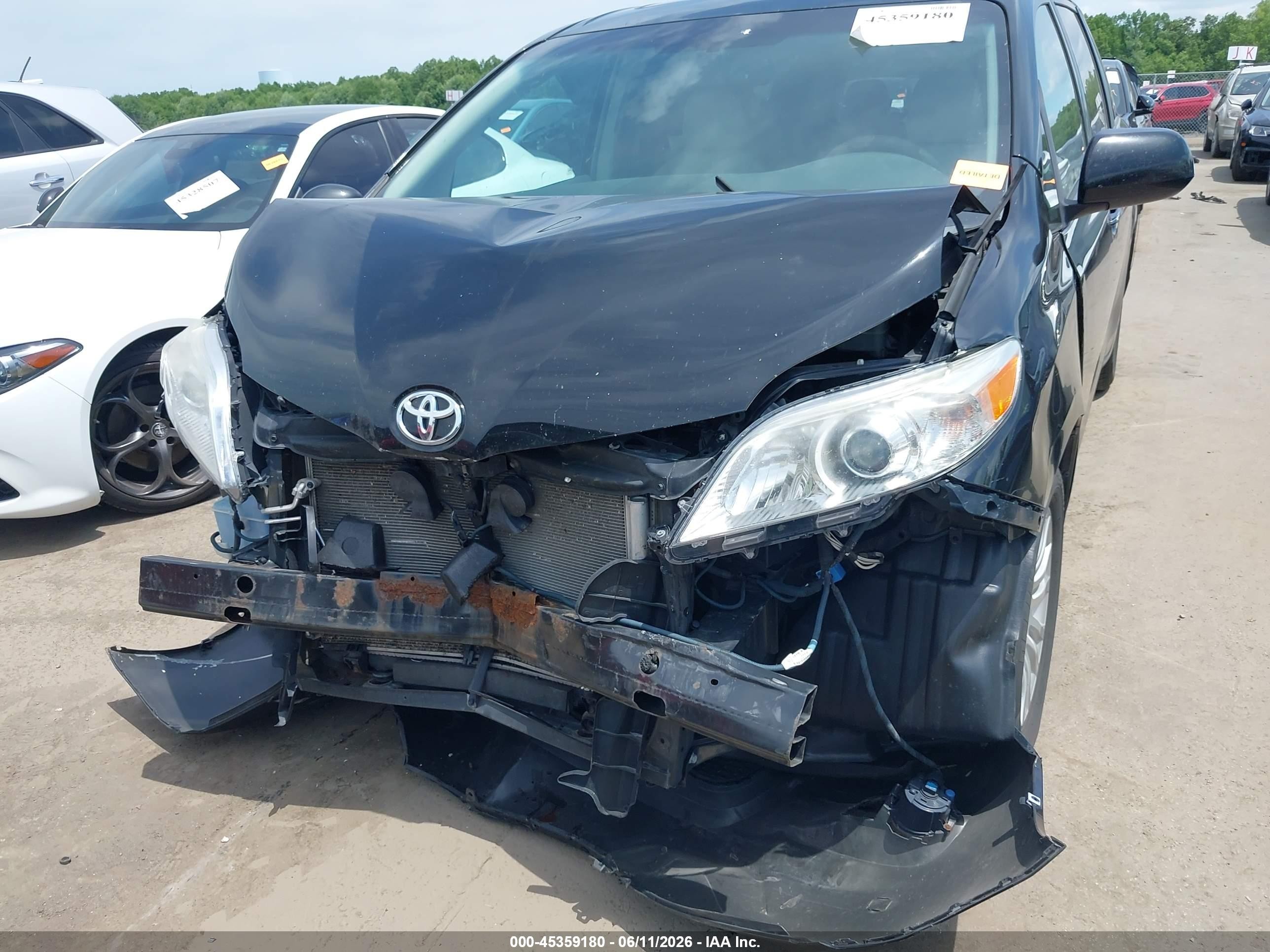 2014 Toyota Sienna Xle V6 8 Passenger Black vin: 5TDYK3DC3ES435330
