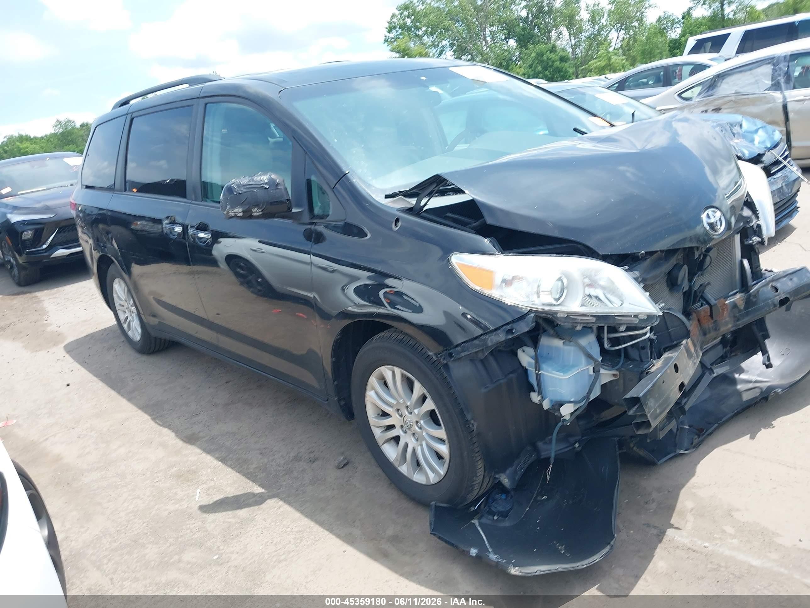 2014 Toyota Sienna Xle V6 8 Passenger Black vin: 5TDYK3DC3ES435330