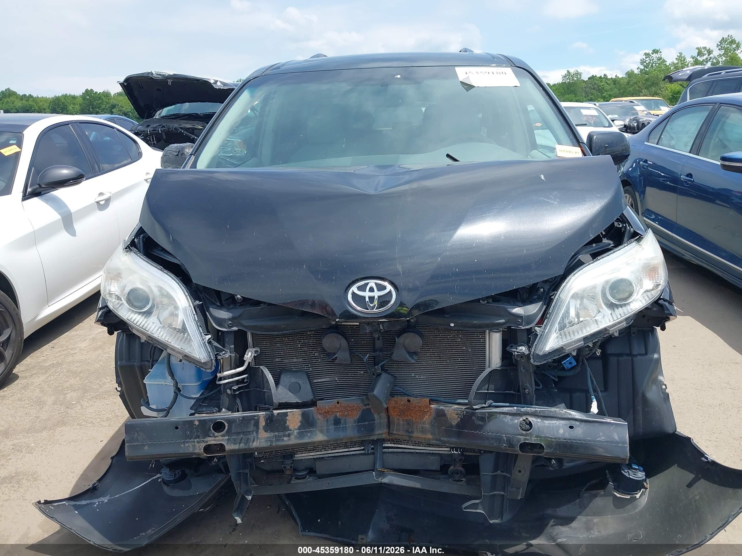 2014 Toyota Sienna Xle V6 8 Passenger Black vin: 5TDYK3DC3ES435330