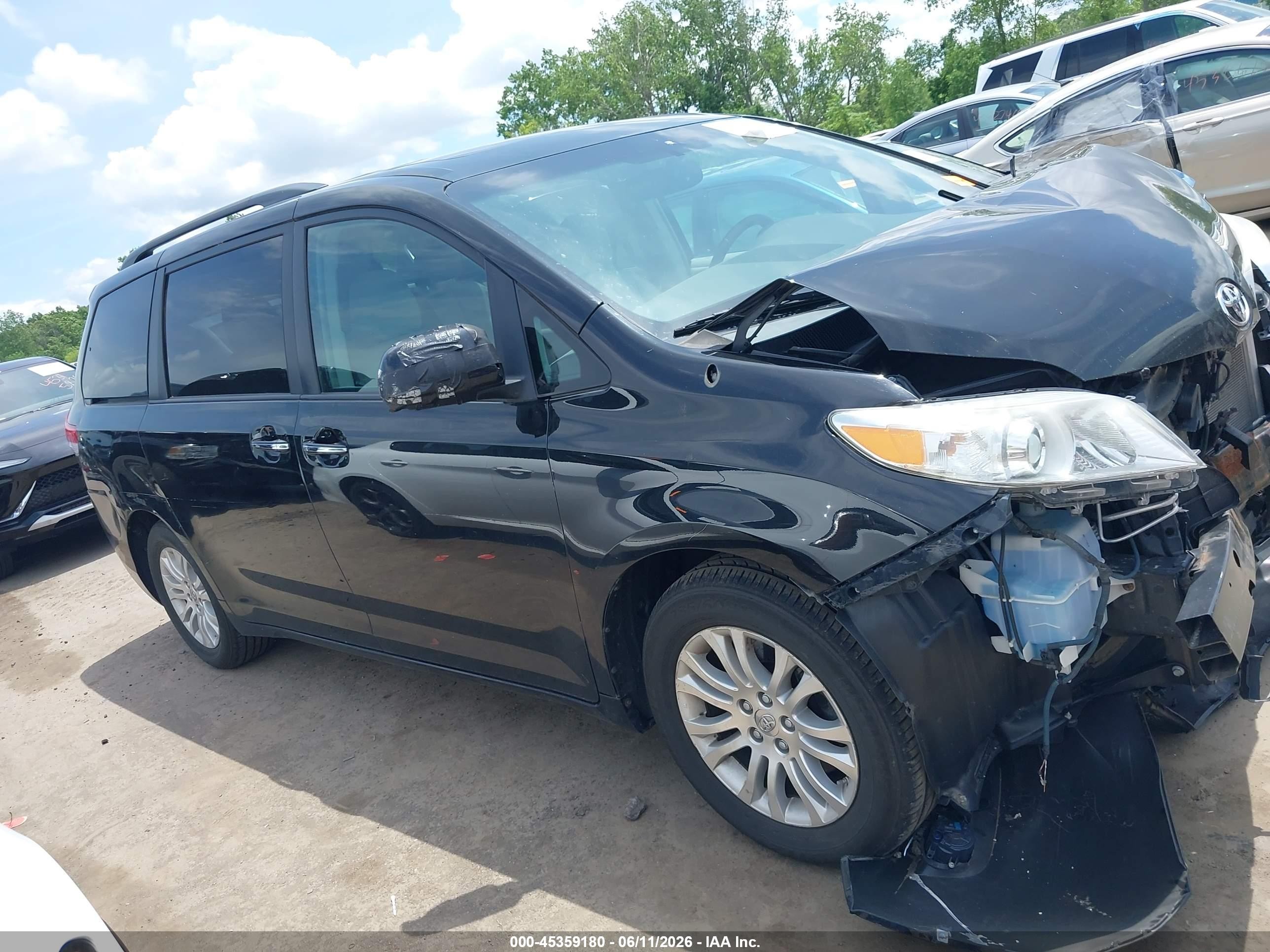 2014 Toyota Sienna Xle V6 8 Passenger Black vin: 5TDYK3DC3ES435330