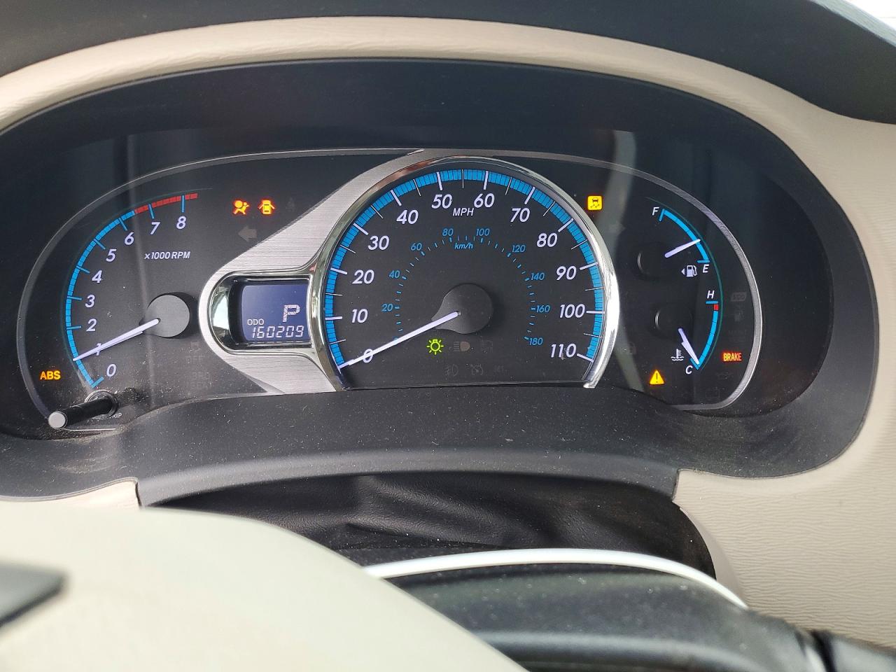 2014 Toyota Sienna Xle 8-passenger White vin: 5TDYK3DC3ES444268