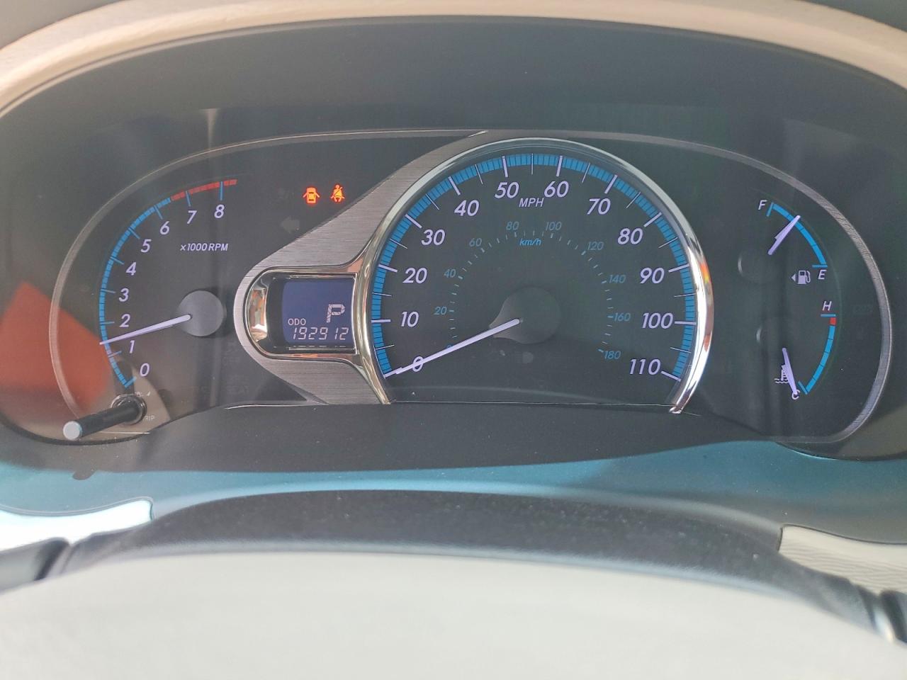 2014 Toyota Sienna Xle 8-passenger White vin: 5TDYK3DC3ES492420