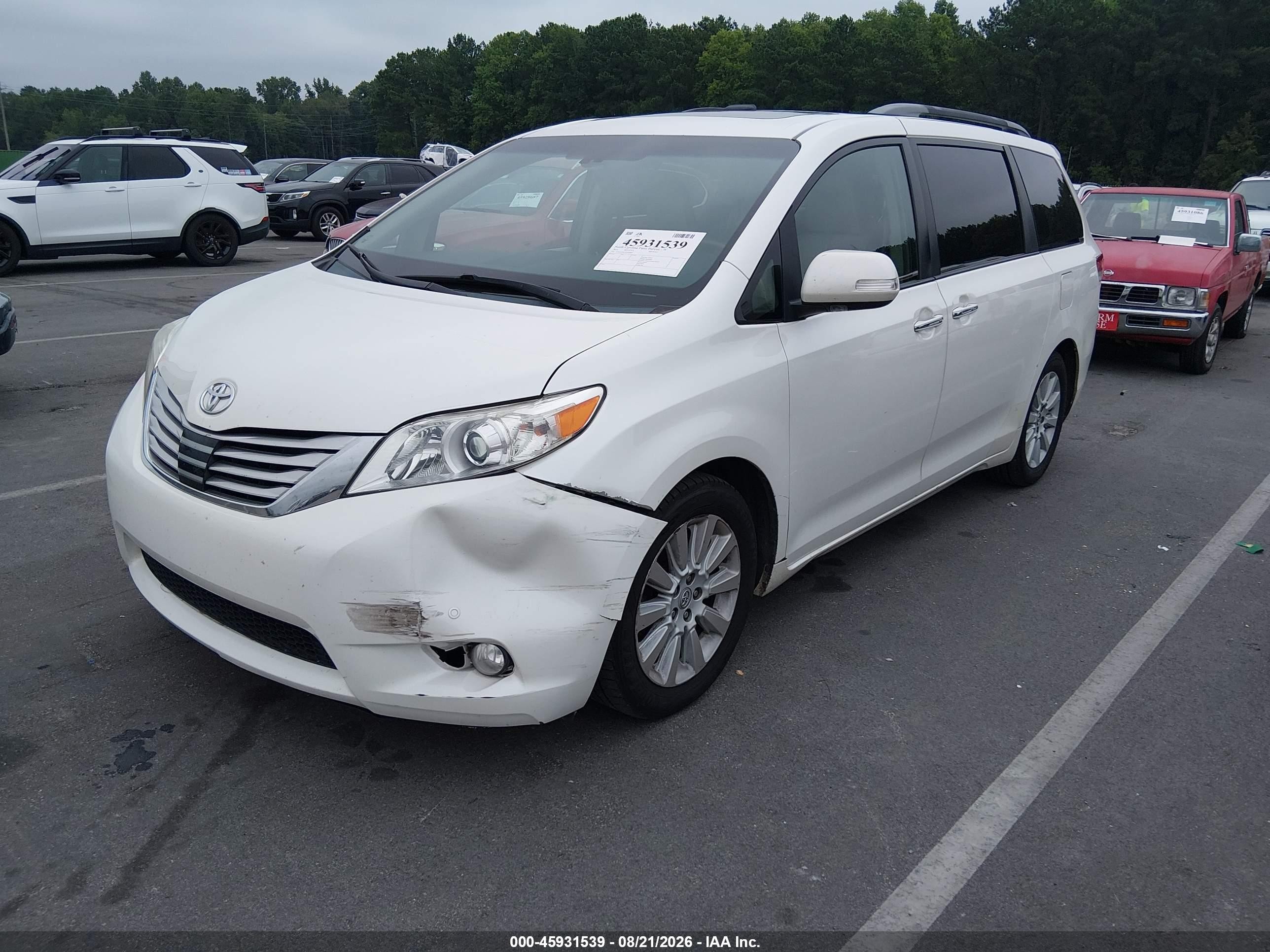 2014 Toyota Sienna Limited V6 7 Passenger White vin: 5TDYK3DC3ES508907