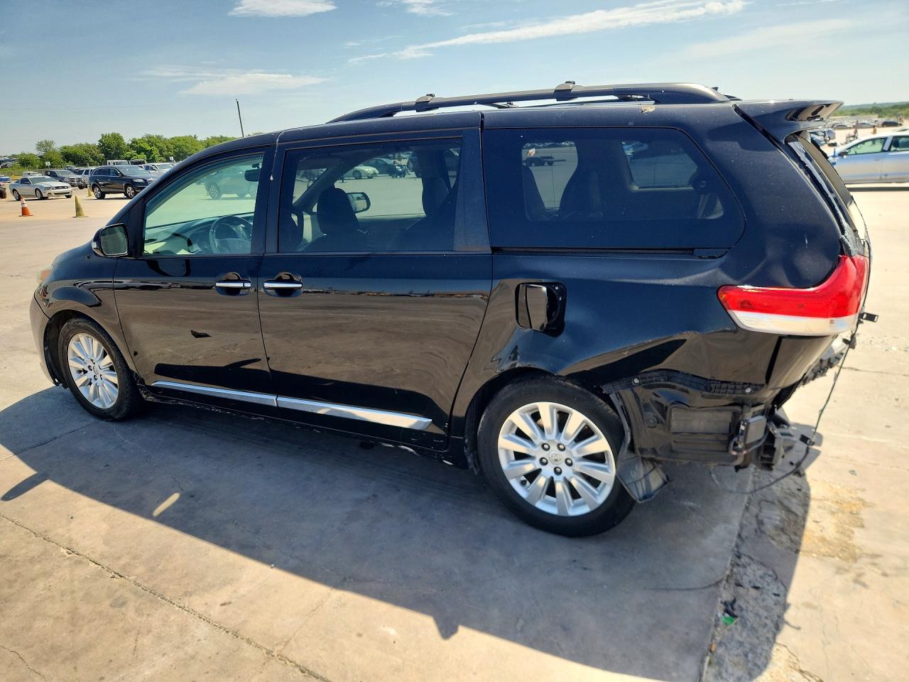 2014 Toyota Sienna Limited 7-passenger Black vin: 5TDYK3DC3ES526243