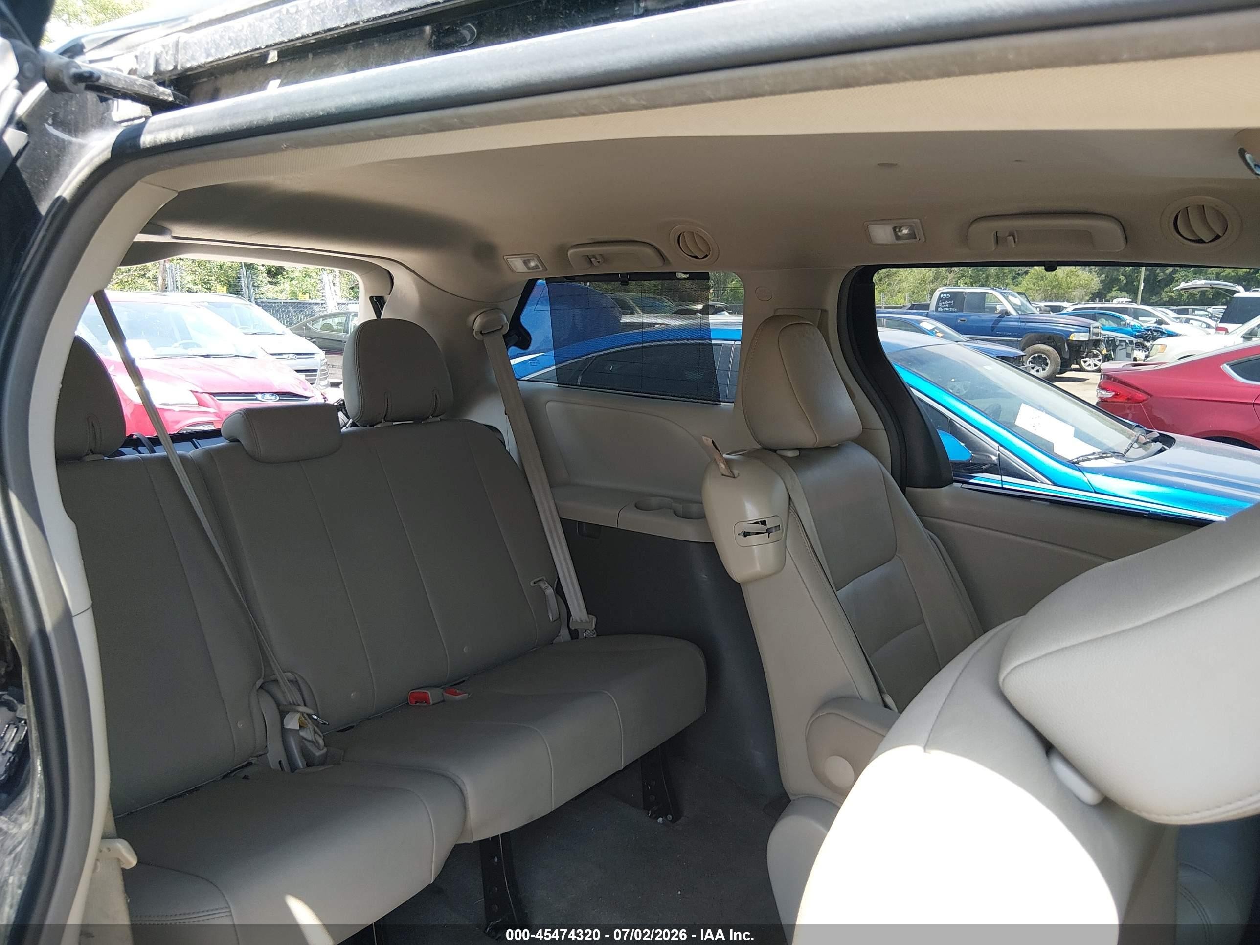 2015 Toyota Sienna Xle 8 Passenger Black vin: 5TDYK3DC3FS538264