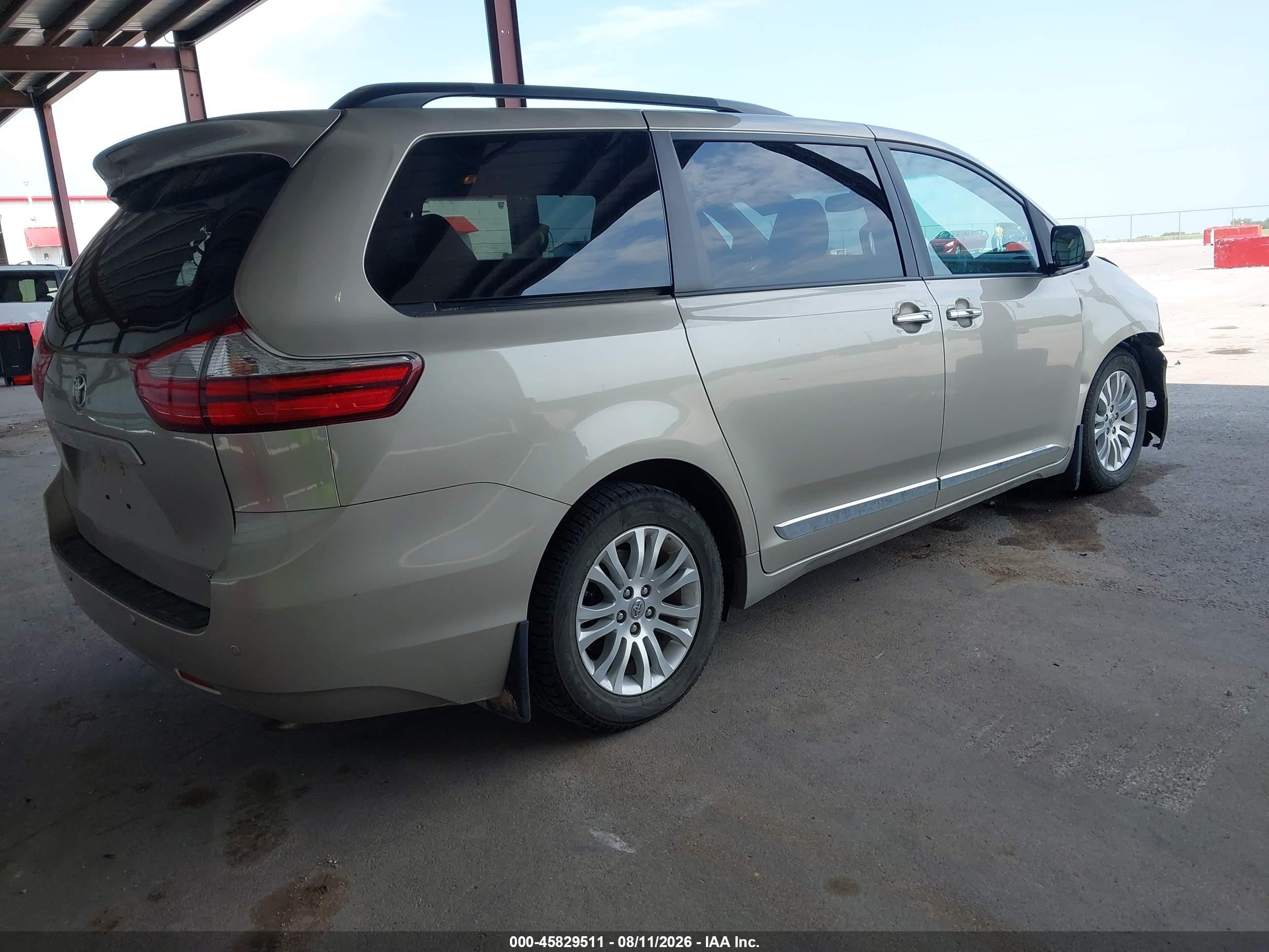 2015 Toyota Sienna Xle 8 Passenger Brown vin: 5TDYK3DC3FS550270