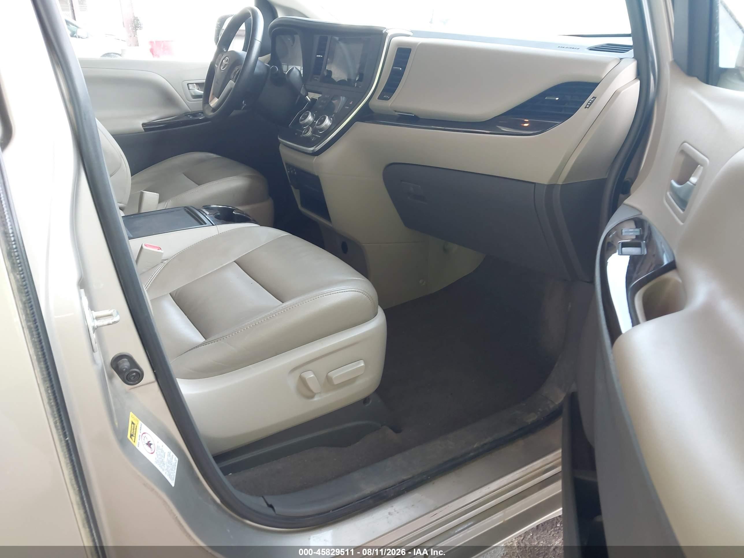 2015 Toyota Sienna Xle 8 Passenger Brown vin: 5TDYK3DC3FS550270
