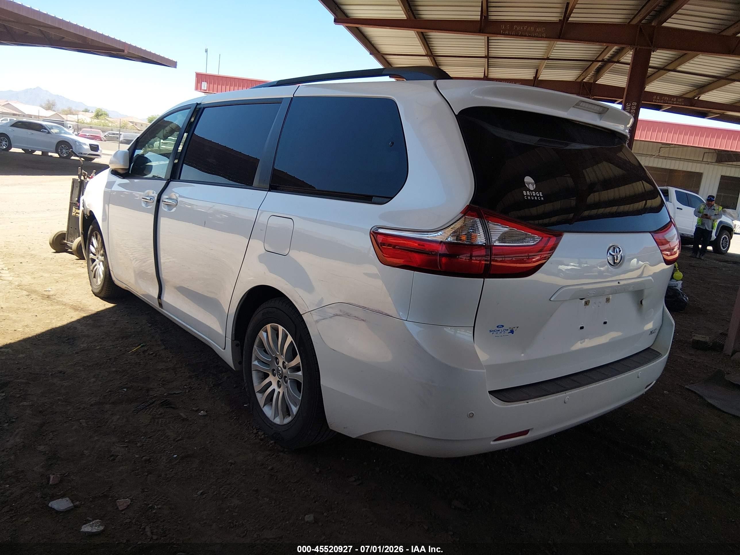 2015 Toyota Sienna Xle Premium 8 Passenger White vin: 5TDYK3DC3FS551032