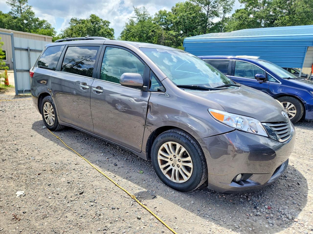 2015 Toyota Sienna Xle Premium 8-passenger Gray vin: 5TDYK3DC3FS556277