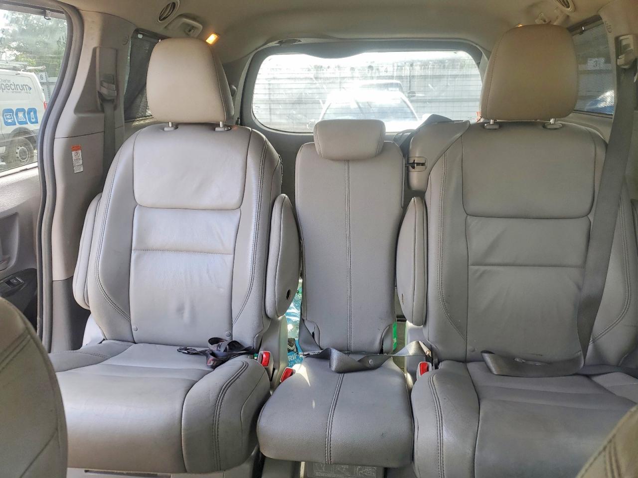 2015 Toyota Sienna Ce Угольный vin: 5TDYK3DC3FS572091