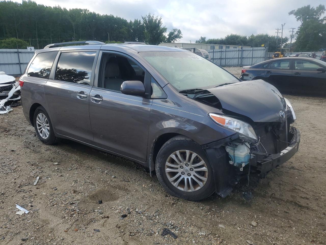 2015 Toyota Sienna Ce Угольный vin: 5TDYK3DC3FS572091