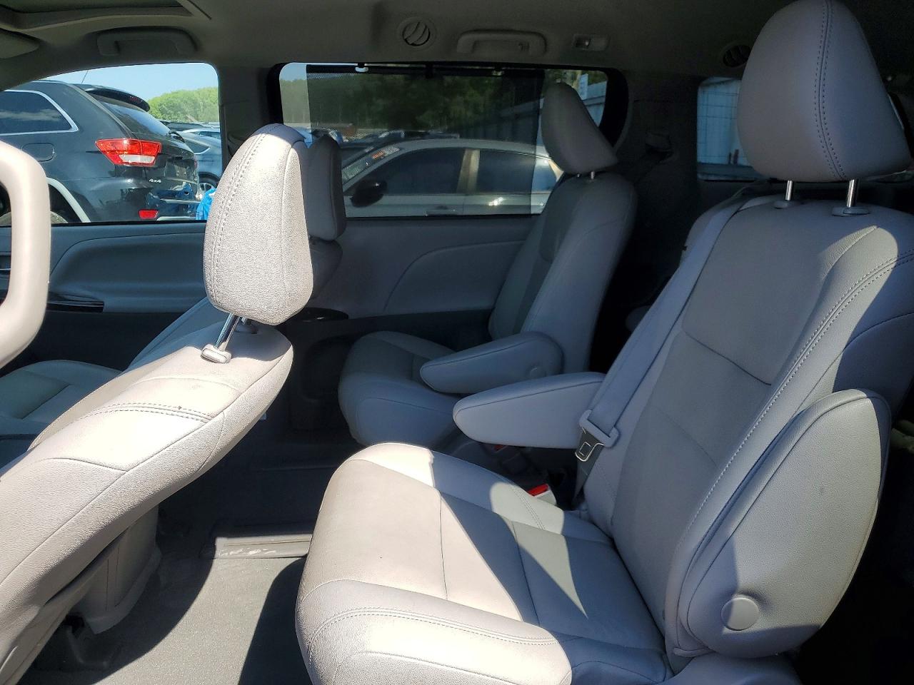 2015 Toyota Sienna Ce Угольный vin: 5TDYK3DC3FS572091