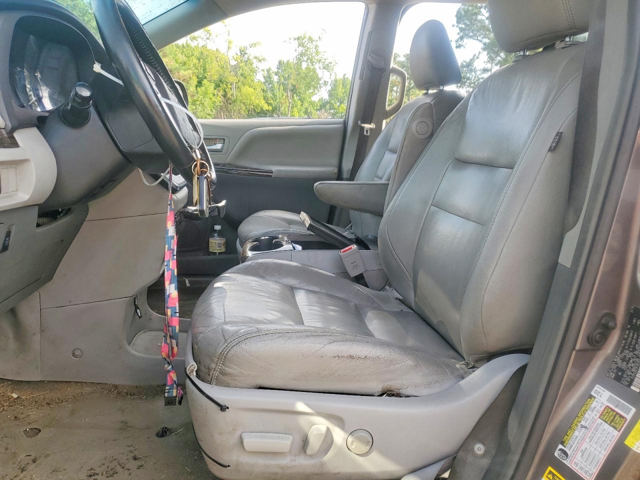 2015 Toyota Sienna Ce Угольный vin: 5TDYK3DC3FS572091