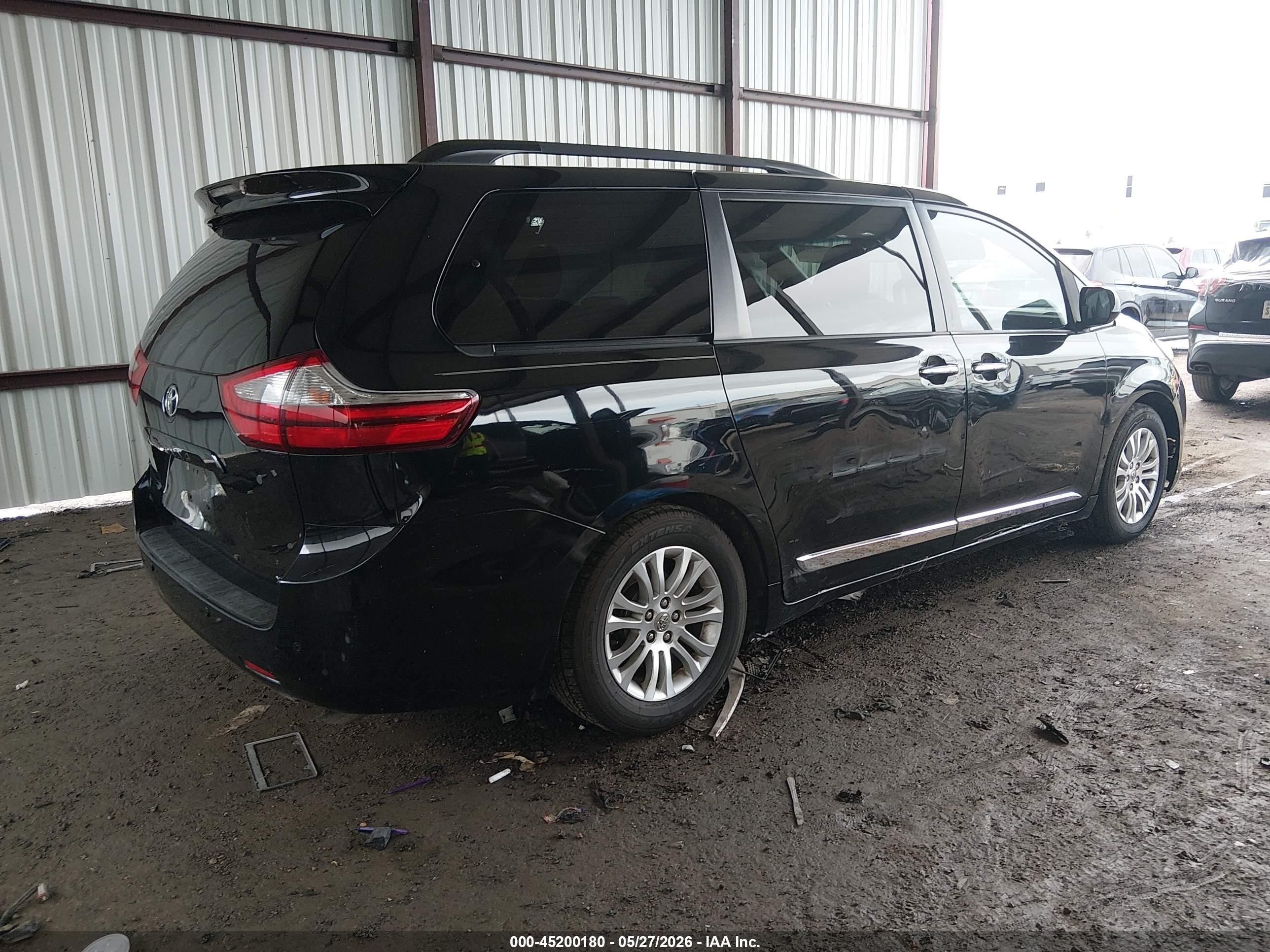 2015 Toyota Sienna Xle 8 Passenger Black vin: 5TDYK3DC3FS608815