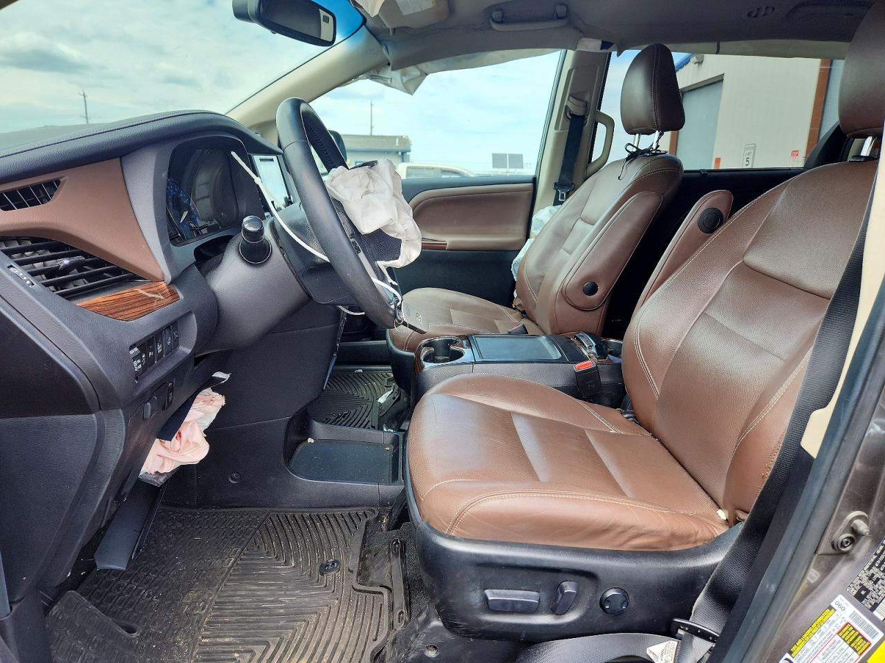 2015 Toyota Sienna Limited Premium 7-passenger Charcoal vin: 5TDYK3DC3FS617417