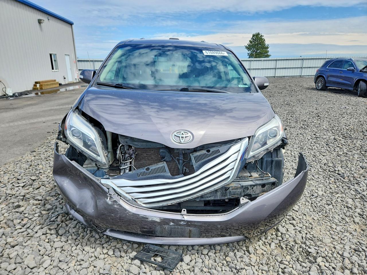 2015 Toyota Sienna Limited Premium 7-passenger Charcoal vin: 5TDYK3DC3FS617417