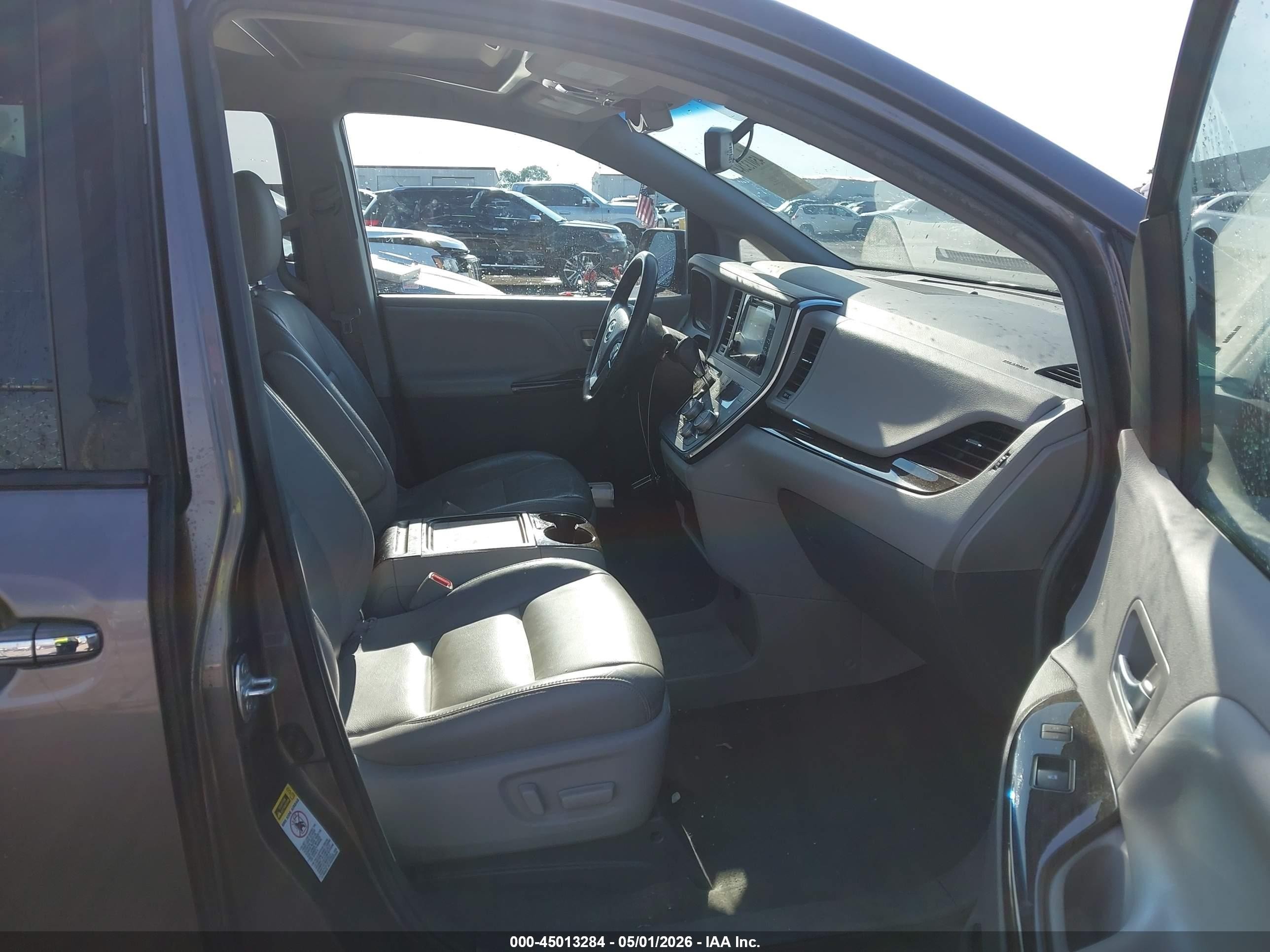 2015 Toyota Sienna Xle 8 Passenger Gray vin: 5TDYK3DC3FS679027