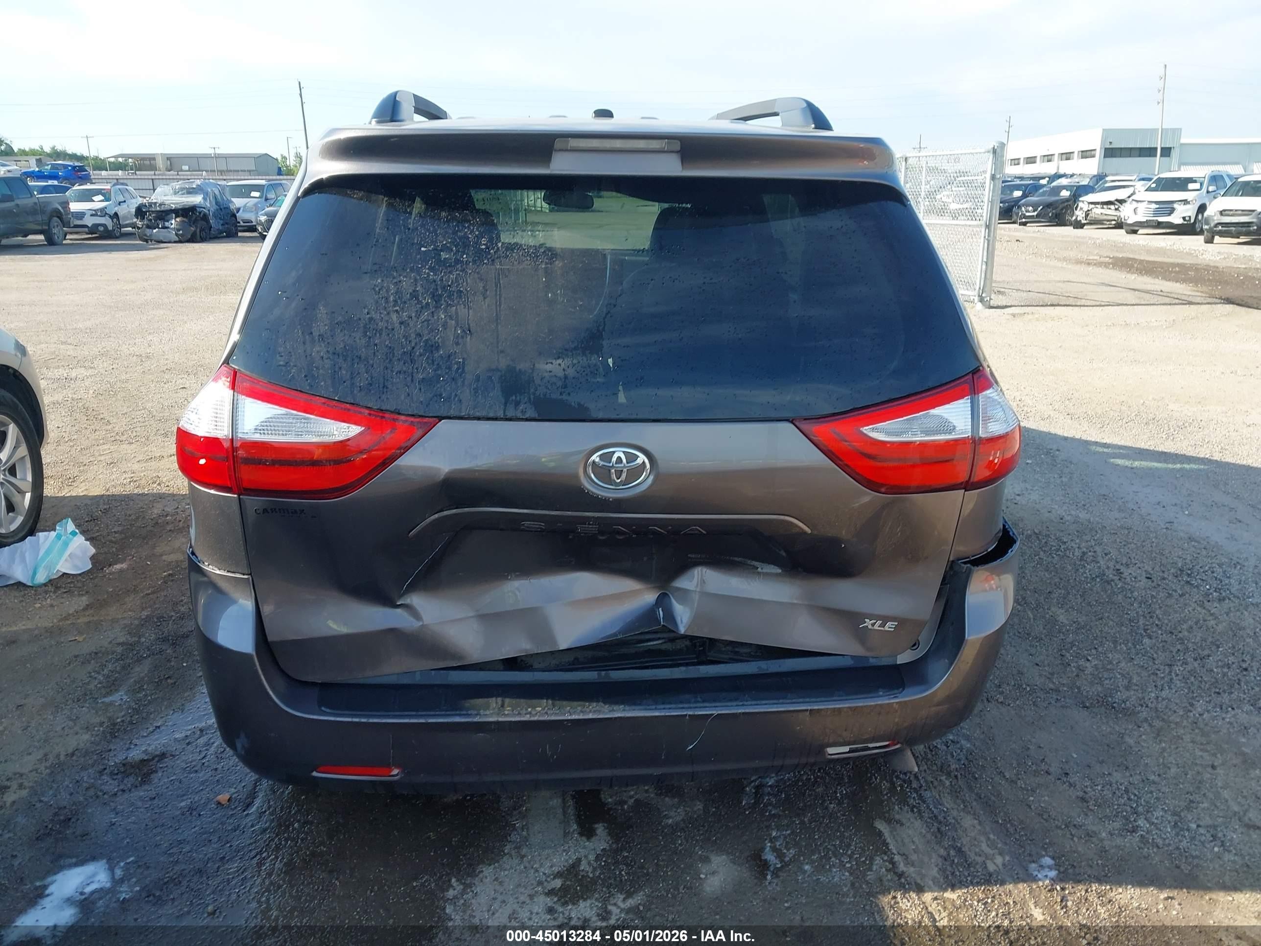 2015 Toyota Sienna Xle 8 Passenger Gray vin: 5TDYK3DC3FS679027