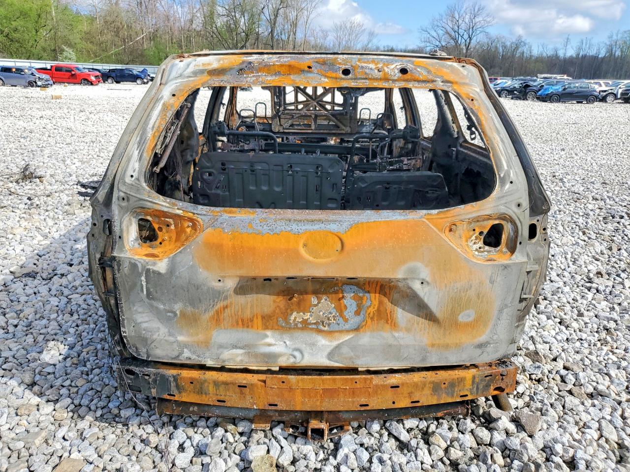 2011 Toyota Sienna Burn vin: 5TDYK3DC4BS044926