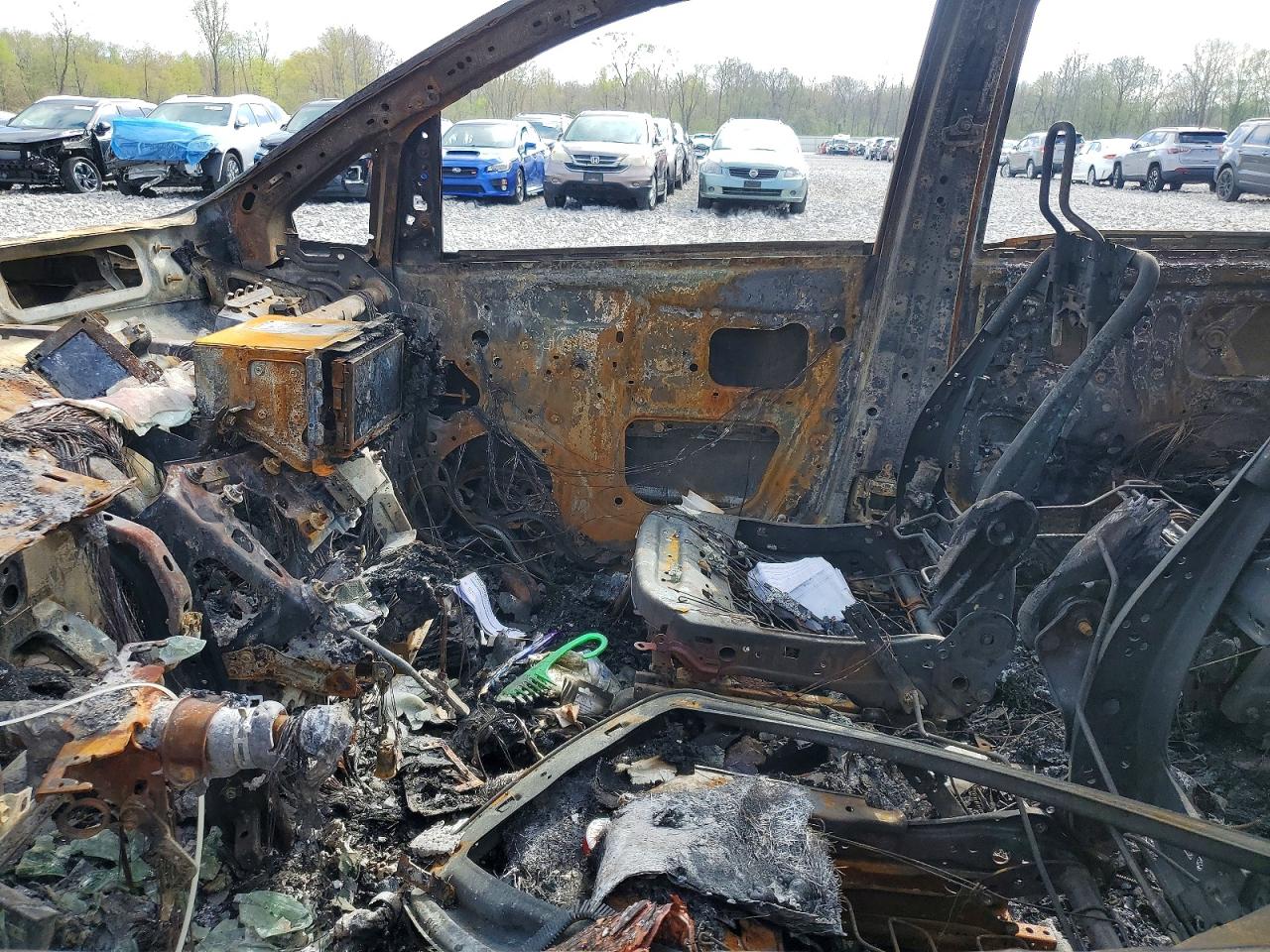 2011 Toyota Sienna Burn vin: 5TDYK3DC4BS044926