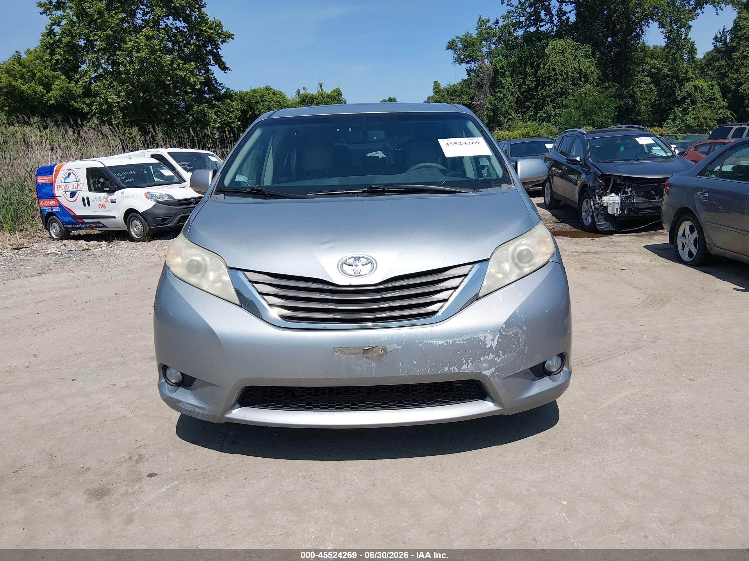 2011 Toyota Sienna Xle V6 Gray vin: 5TDYK3DC4BS055358