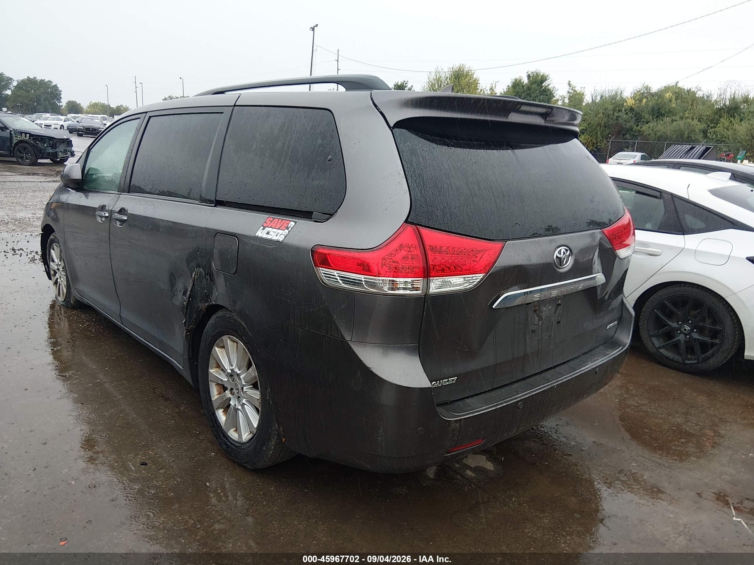 2011 Toyota Sienna Limited V6 Серый vin: 5TDYK3DC4BS104591